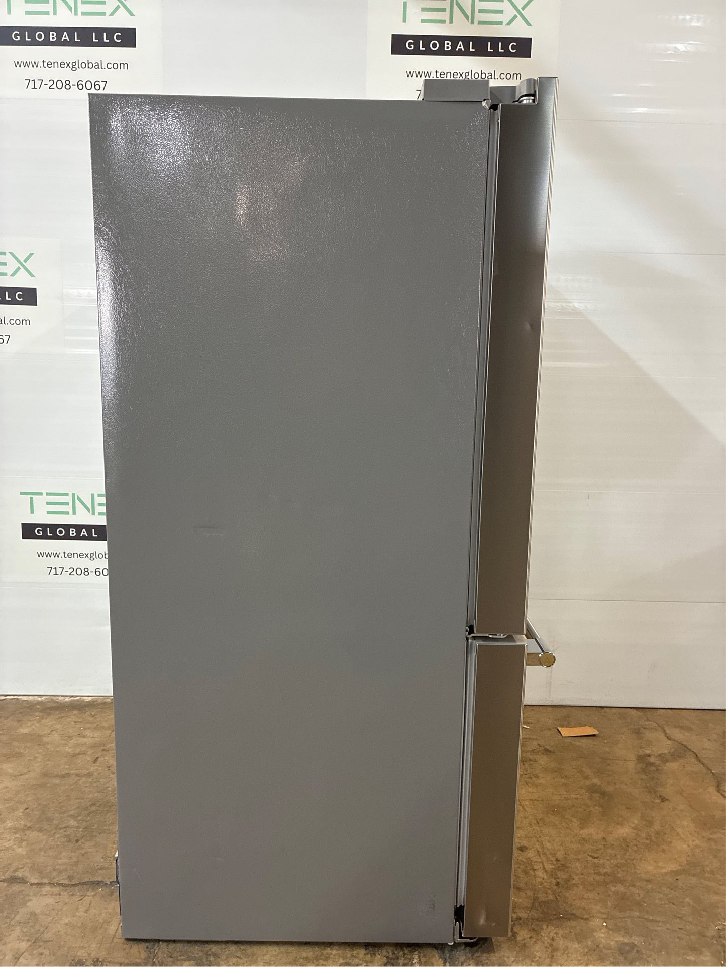 Frigidaire 27.8-cu ft French Door Refrigerator