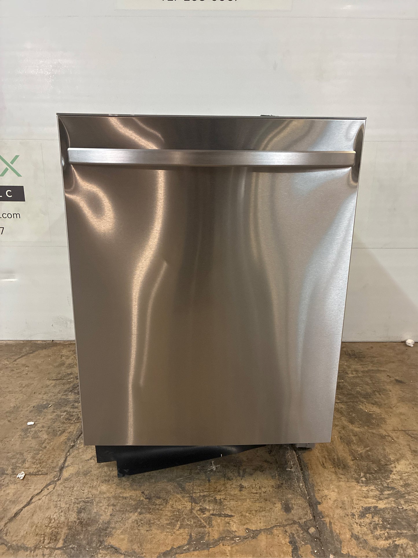 Samsung Fingerprint Resistant 51 dBA Dishwasher