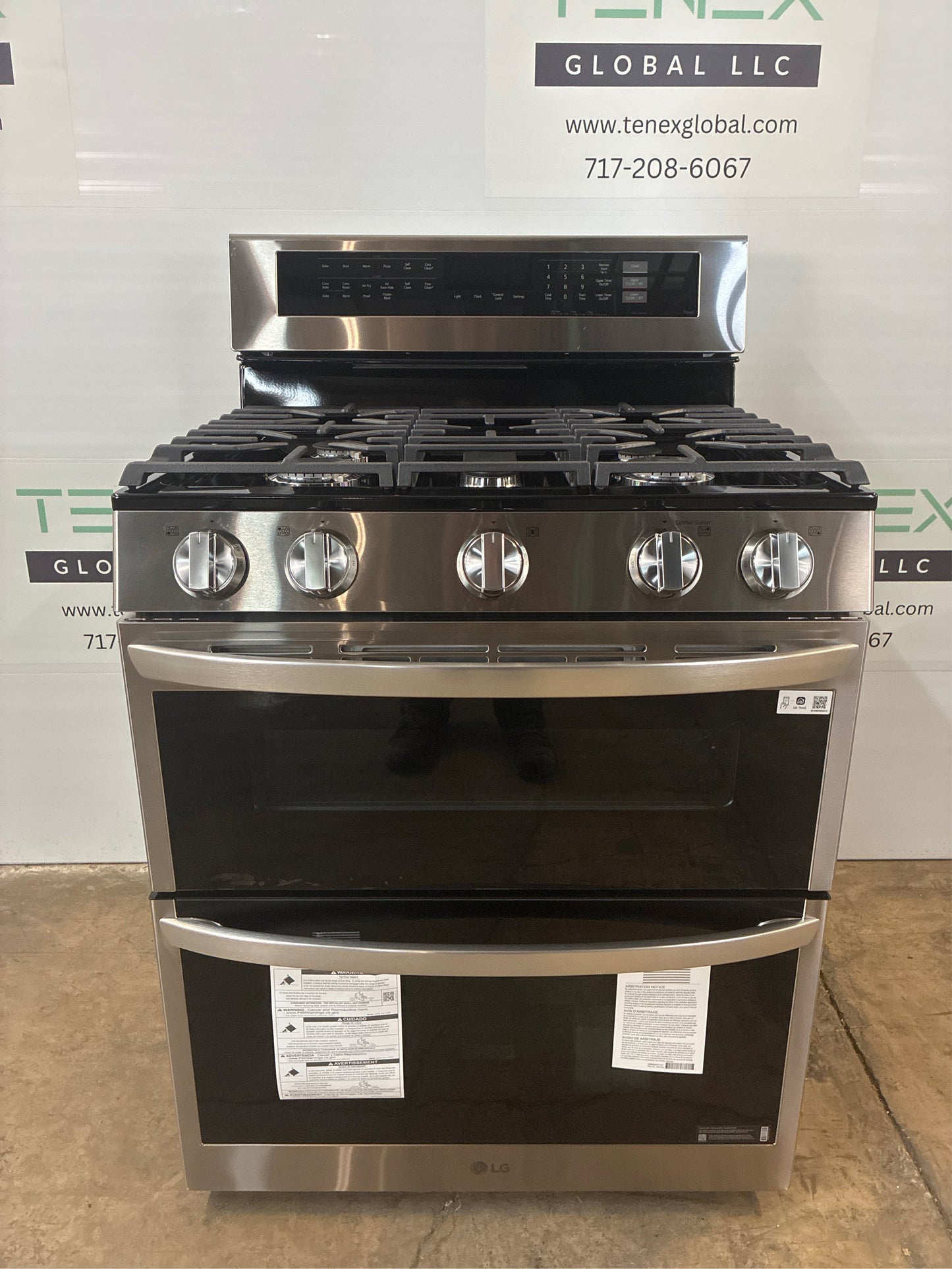 LG 30" 5 burners Double Oven Gas Range.