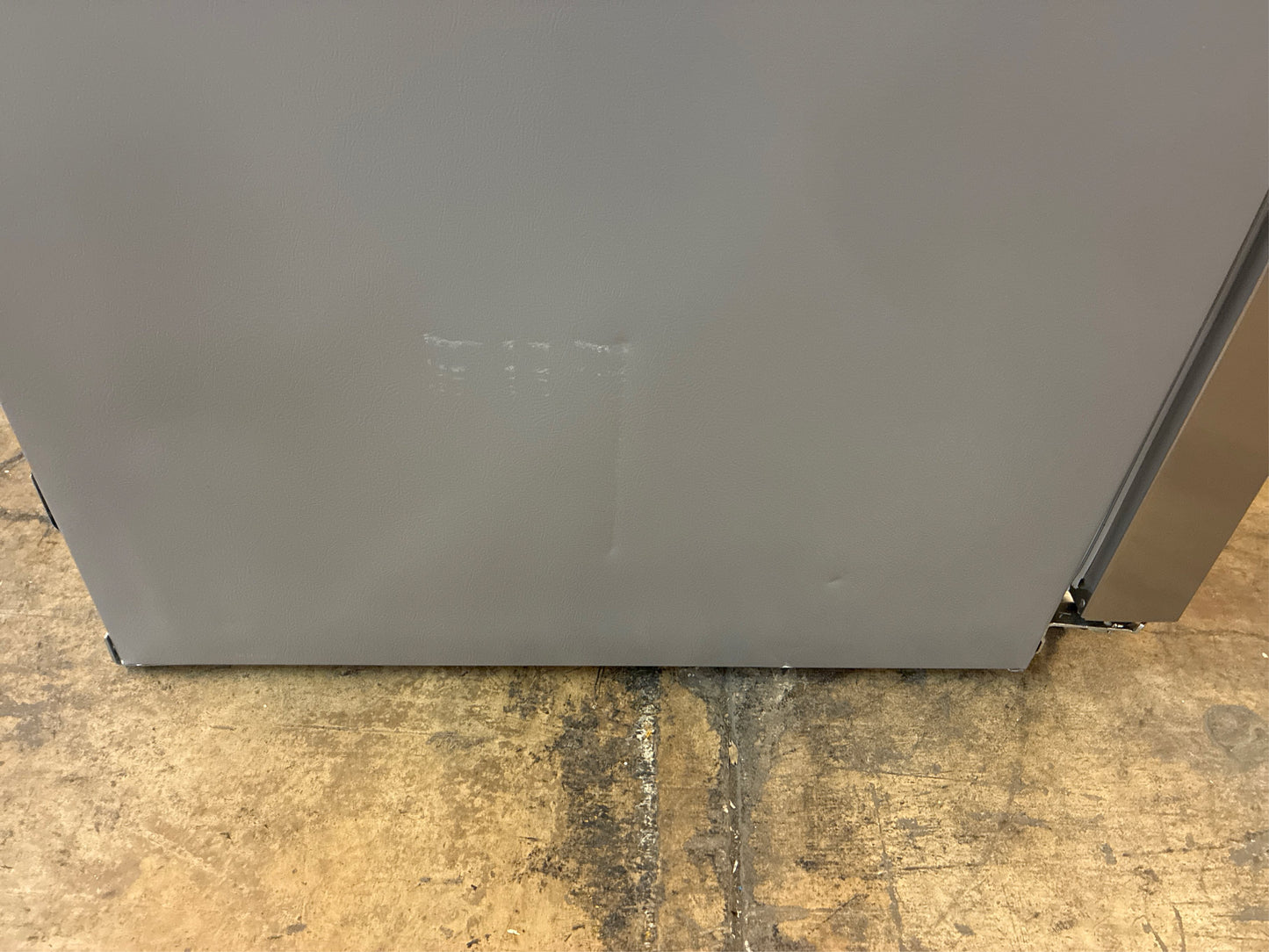 Frigidaire 22.3-cu ft Side-by-Side Fridge