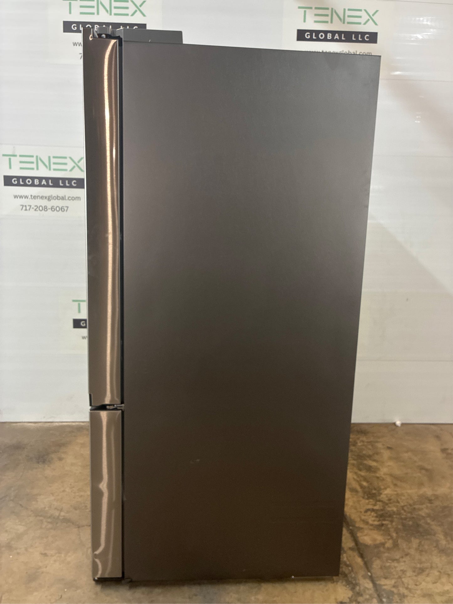 Samsung 32 cu. ft. French Door Refrigerator with Ice Maker