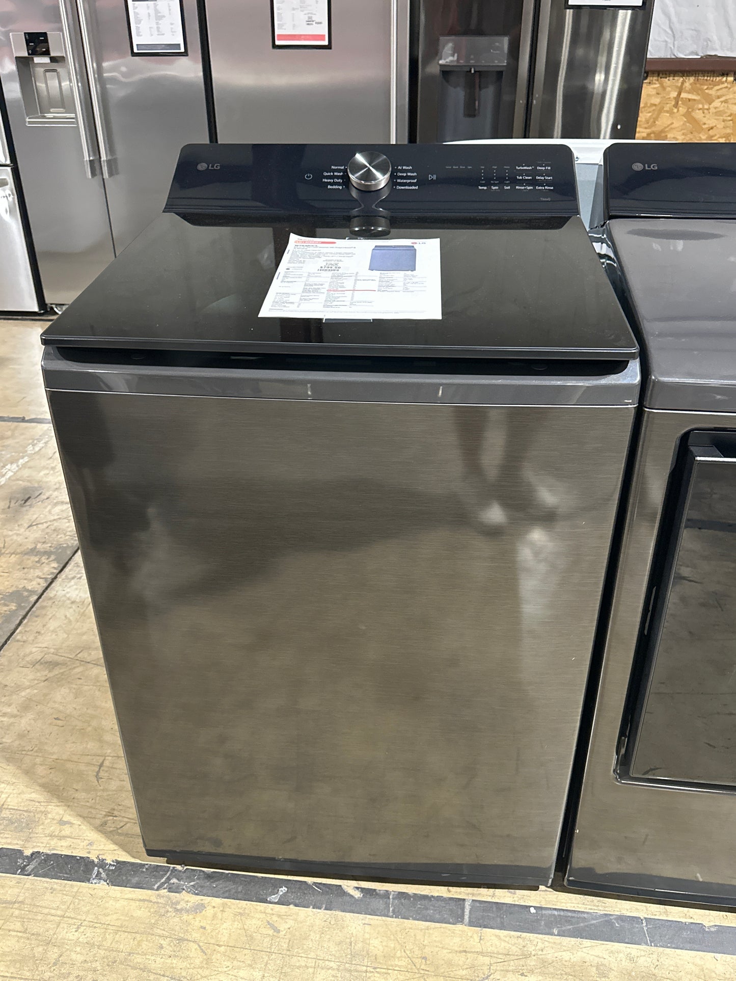LG 5.5 cu. ft. Top Load Washer with Easy Unload WT8480CL
