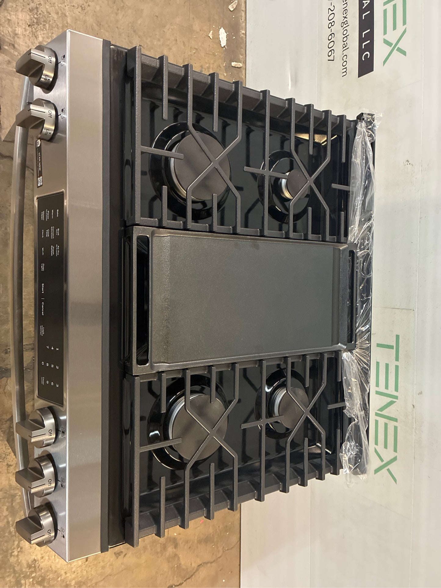 GE 30 in. 5-Burner Gas Convection Range