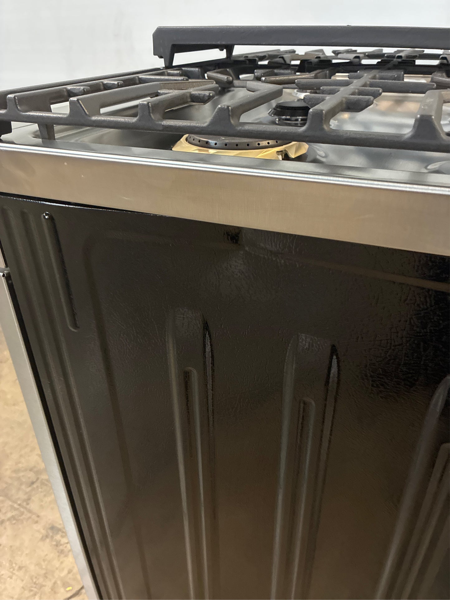 Frigidaire 30in 6 Burner Gas Range Stainless Steel