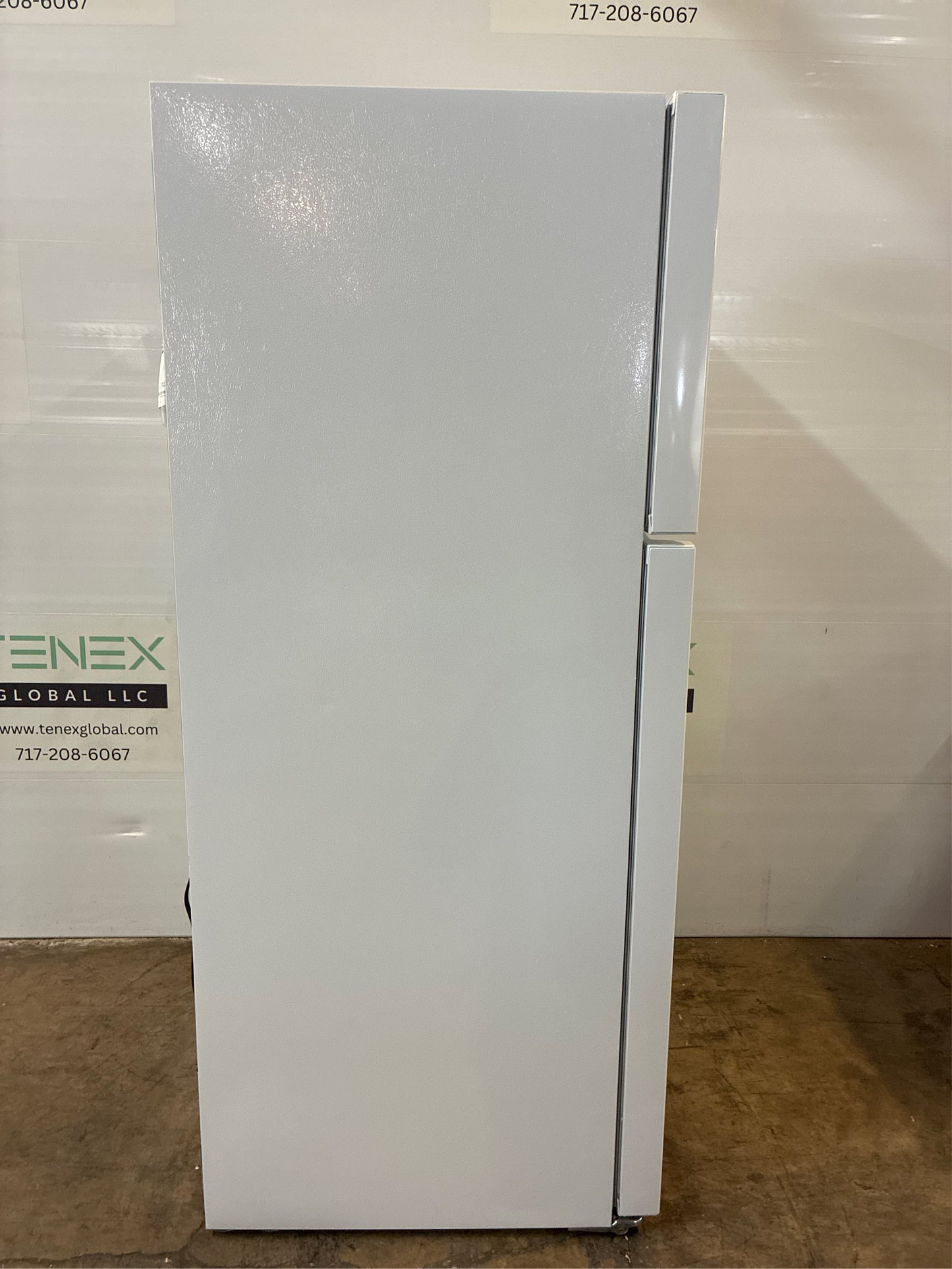 Frigidaire 30 in. 18.3 cu. ft. Refrigerator