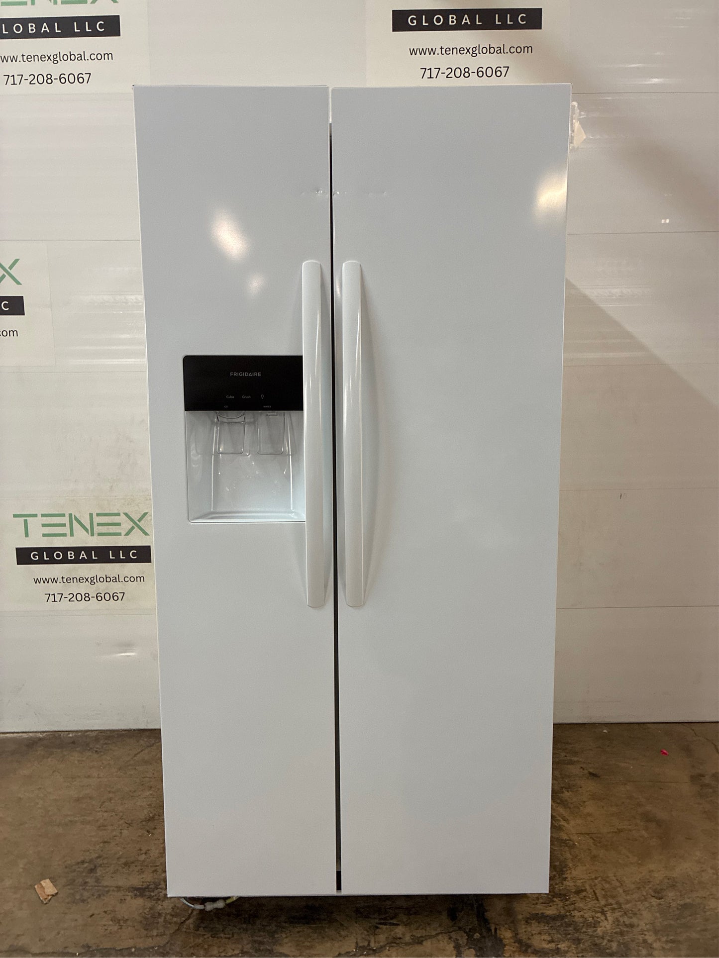 Frigidaire 22.3 cu. ft. SxS Refrigerator, 33" White