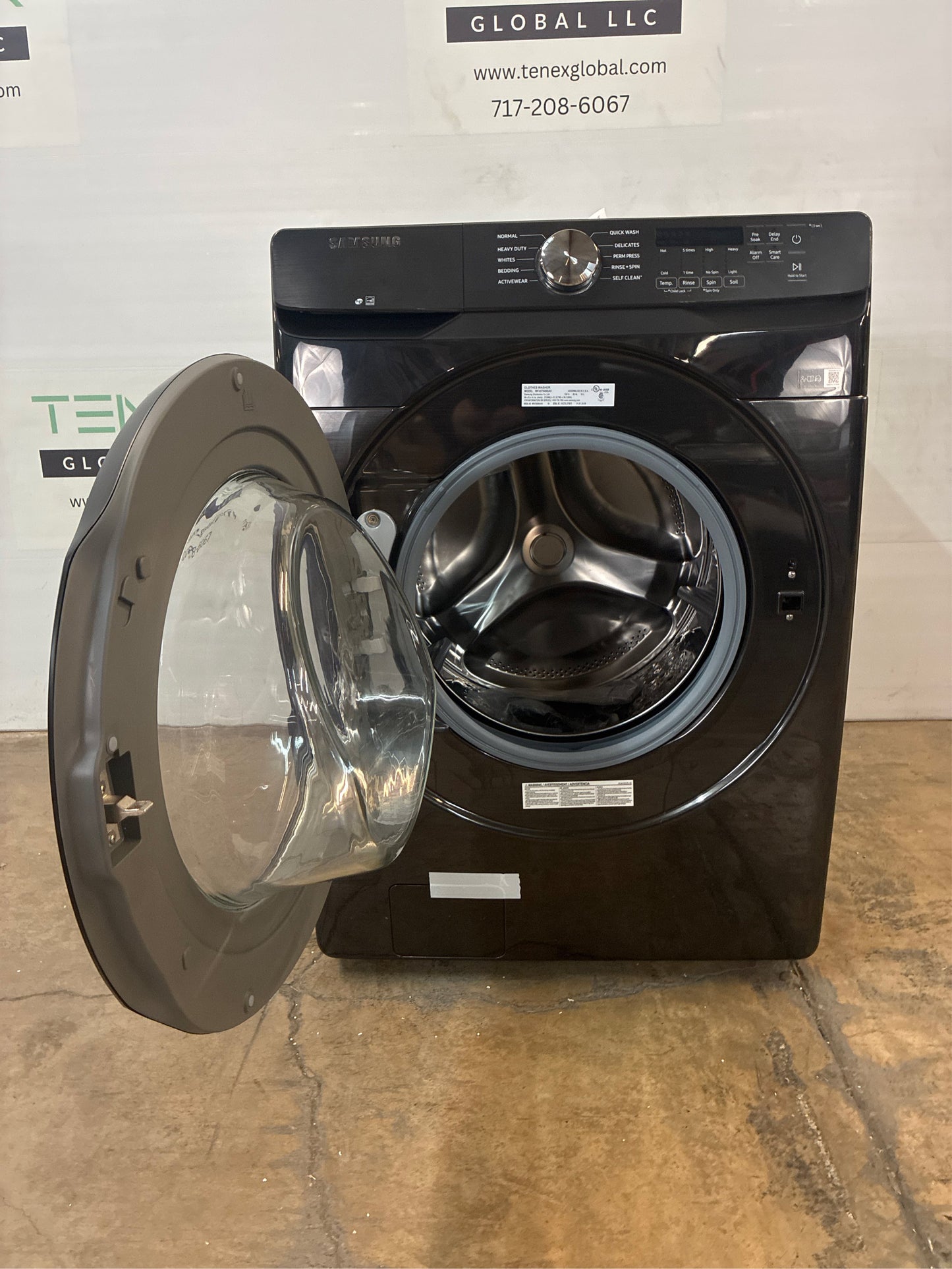 Samsung 4.5 cu ft. Front Load Washer, Brushed Black