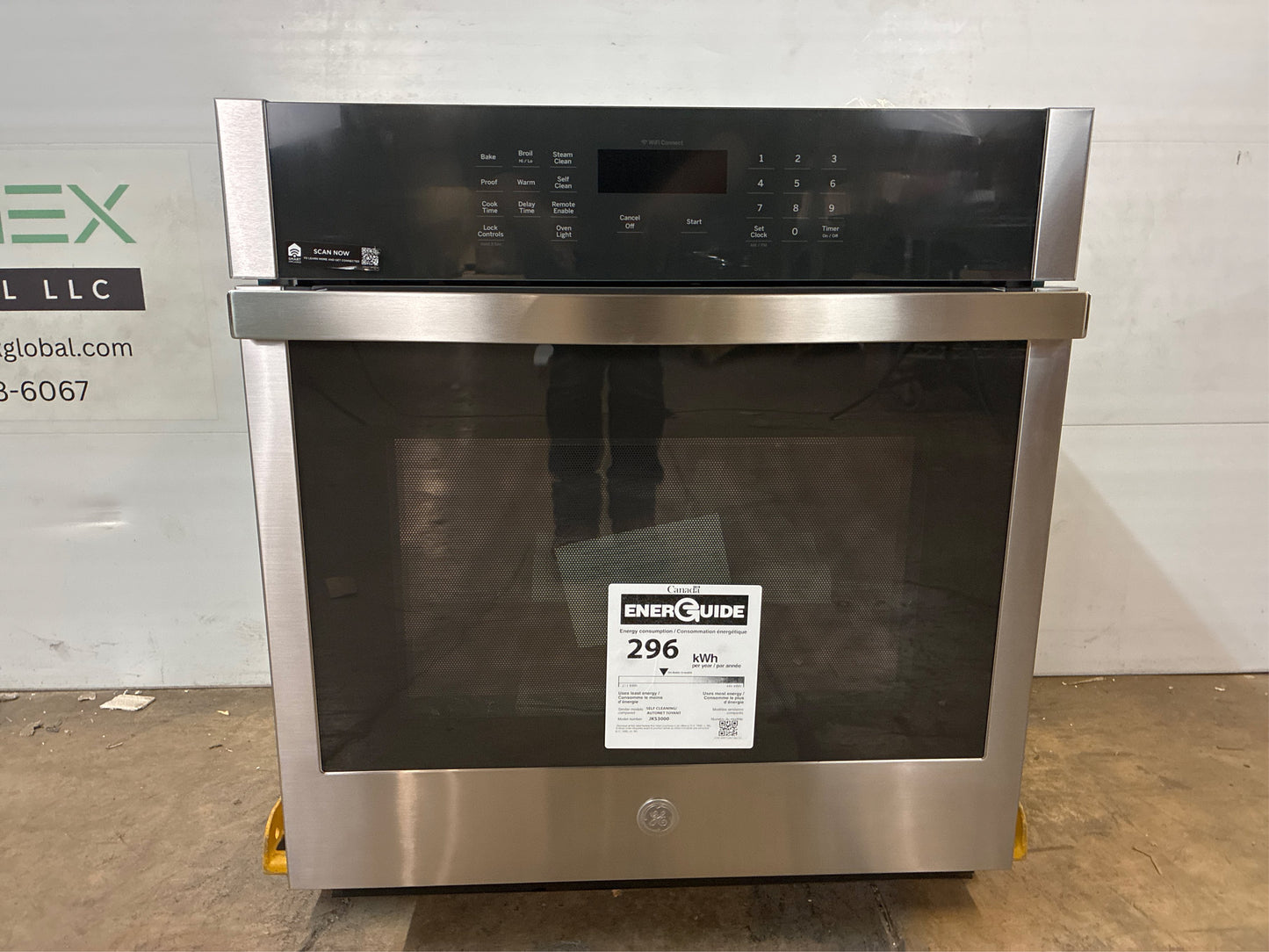 GE 27 in. Smart Electric Wall Oven Self-Cleaning