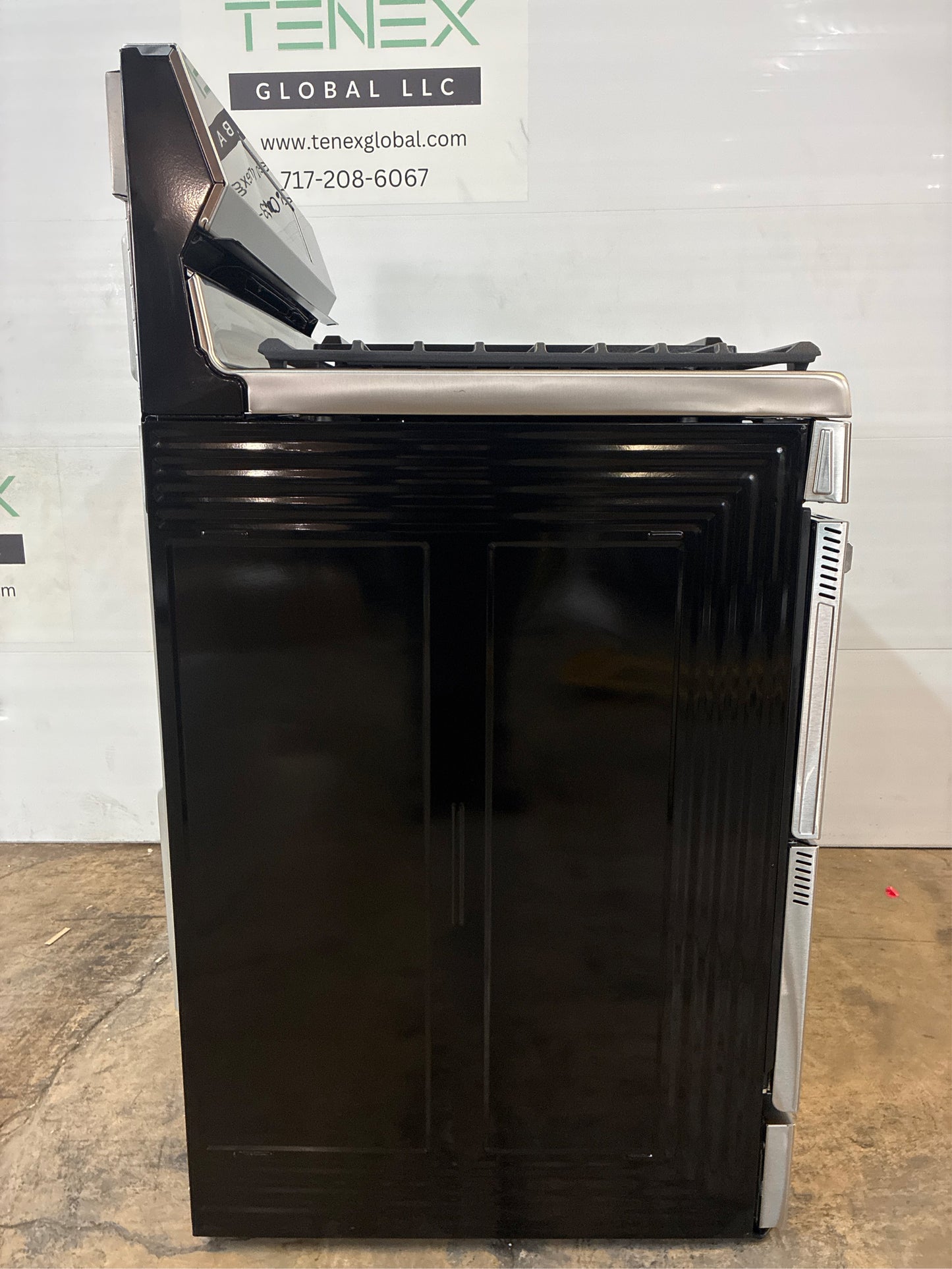 Samsung 6 cu ft 30" Gas Range with Air Fry
