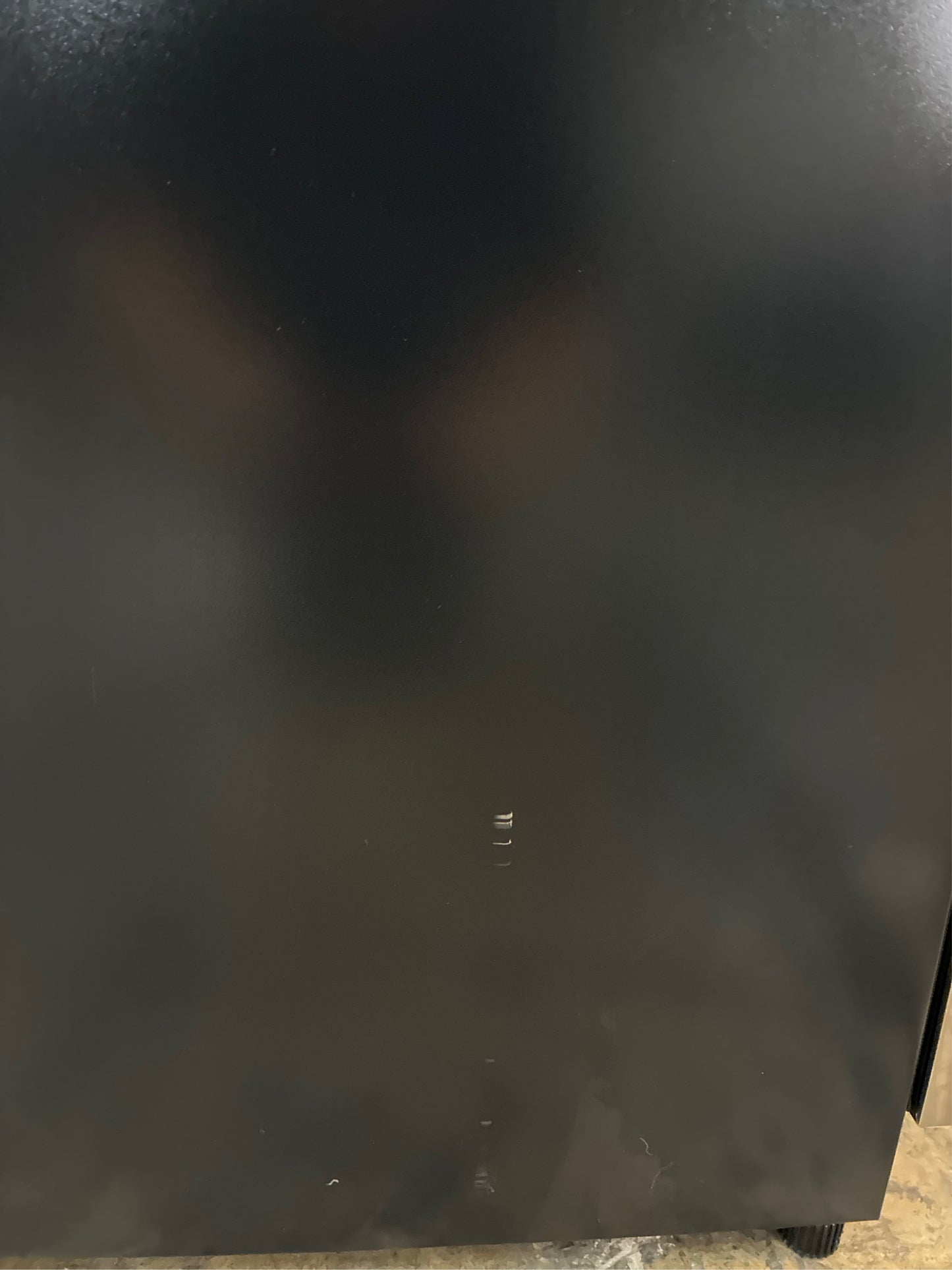 Frigidaire 22" Single Zone 138-Can Beverage Cooler