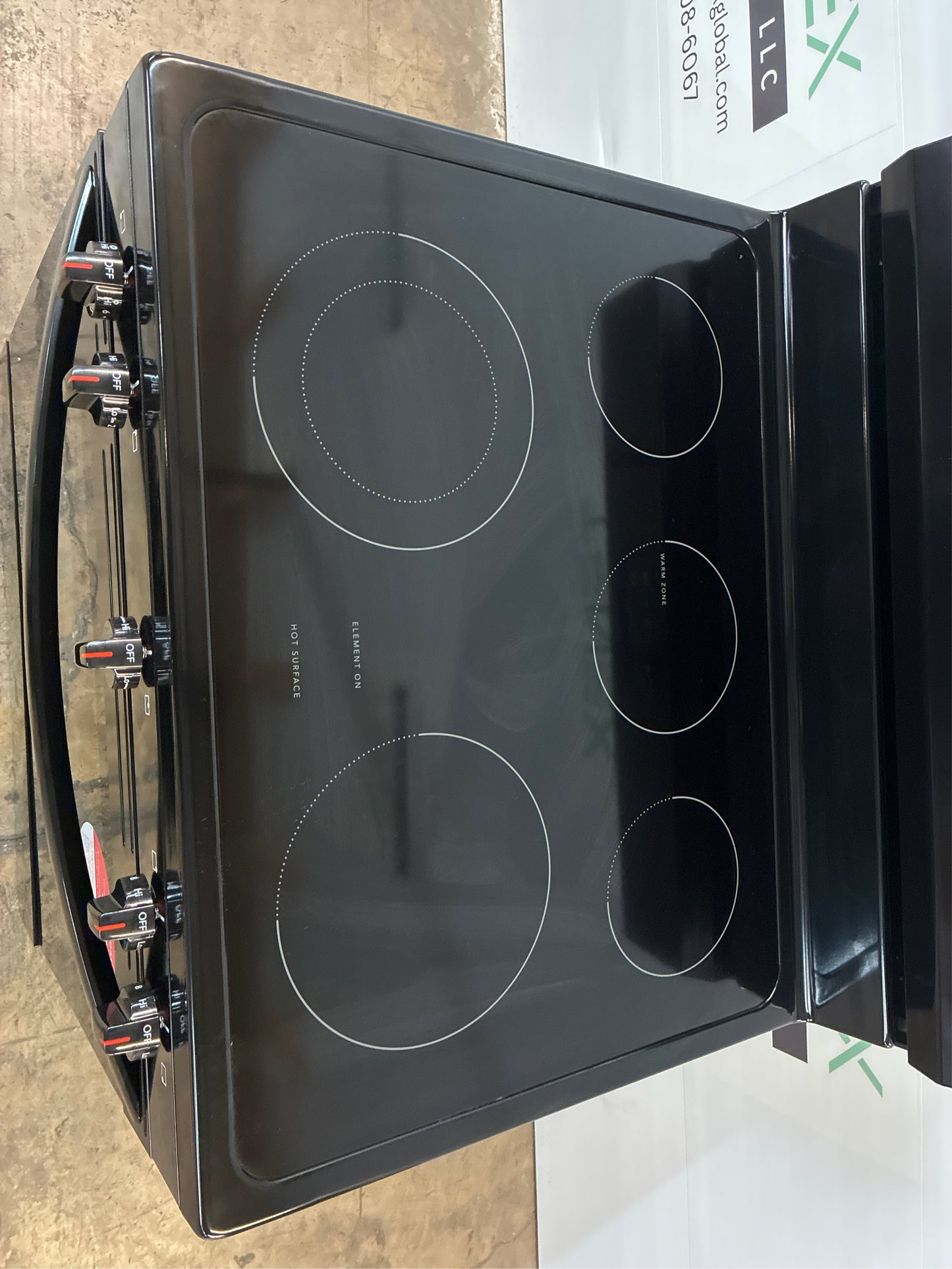 Frigidaire 30-in 5-Burner Range, Black