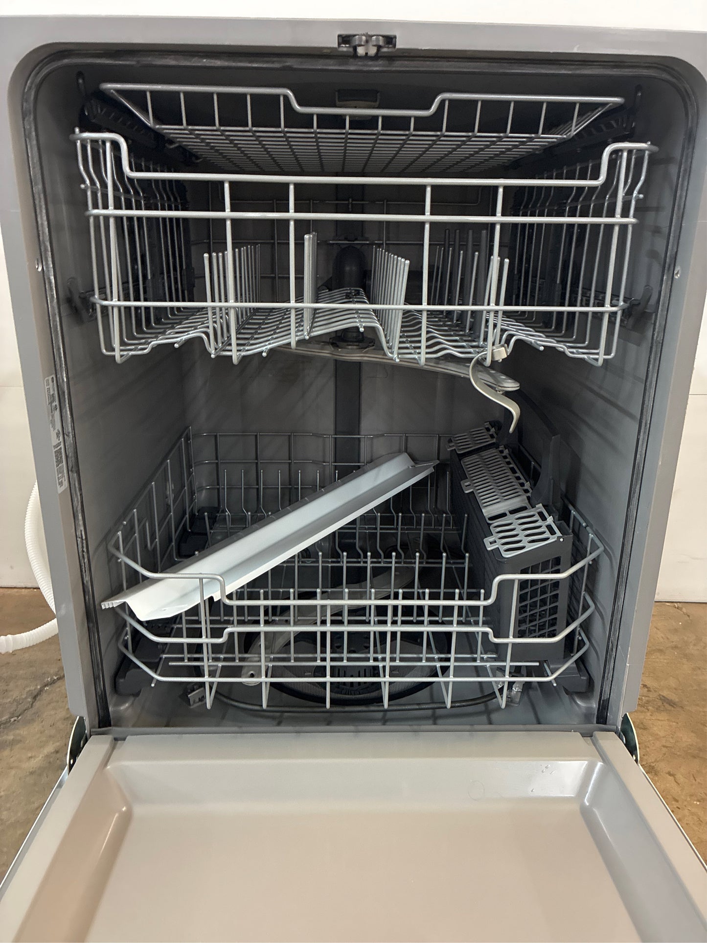 GE 24" Top Control Dishwasher, White, 52 dB