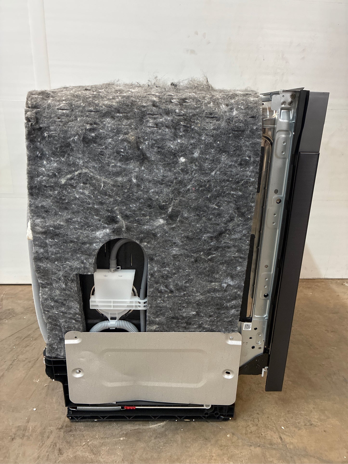 Samsung Smart 46 dBA Dishwasher StormWash Matte Black