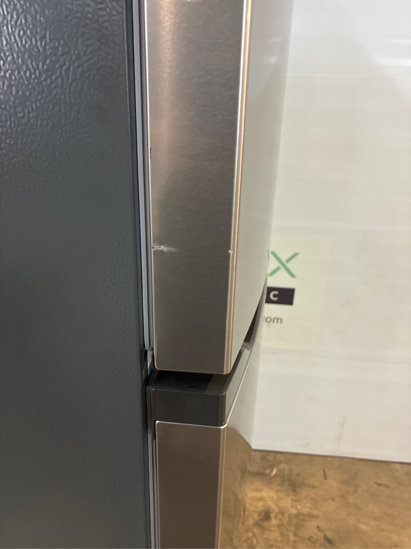 Frigidaire 13.9 cu. ft. Top Freezer Fridge, steel