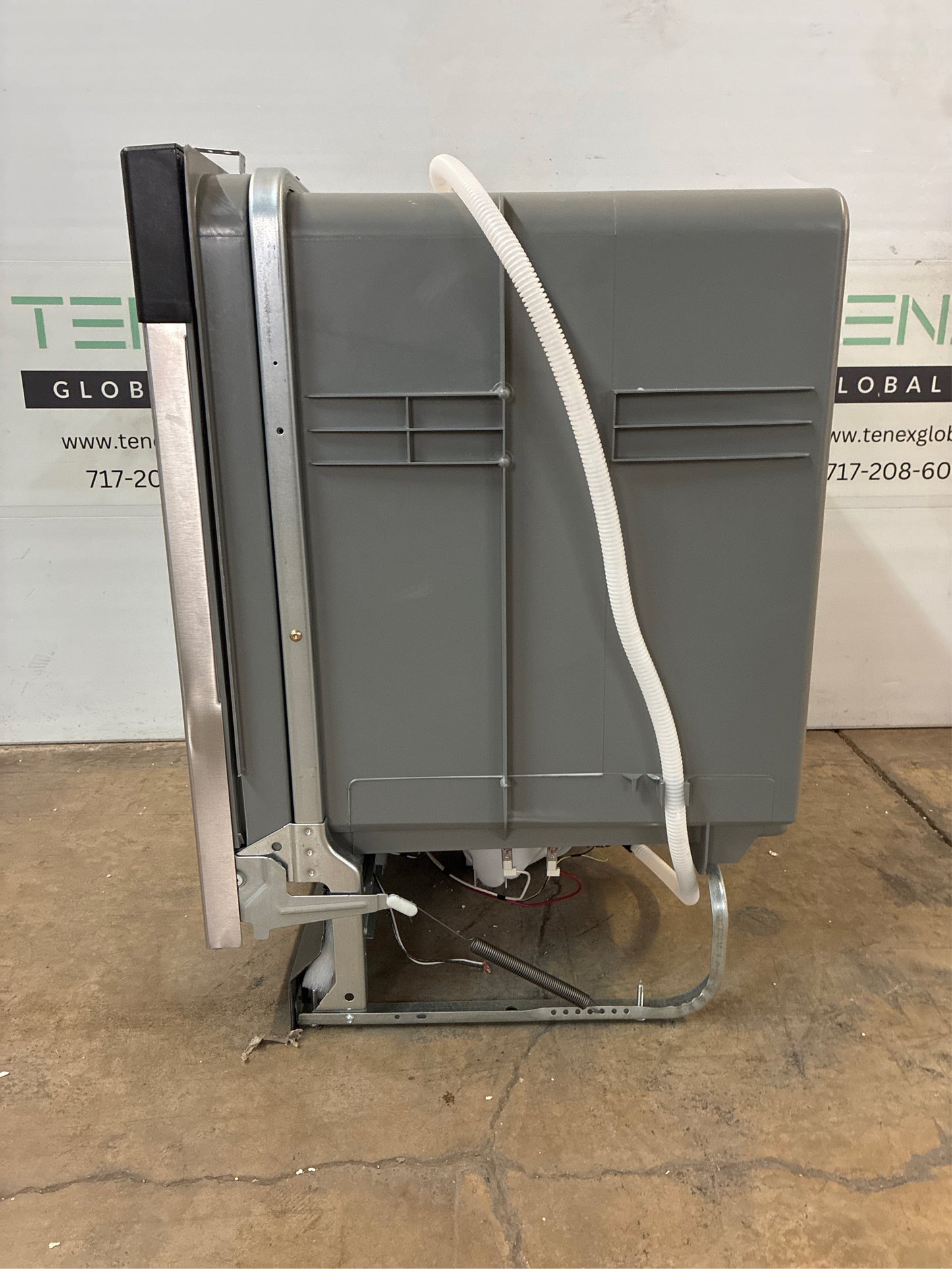 Frigidaire 24-in Built-In Dishwasher (Stainless)