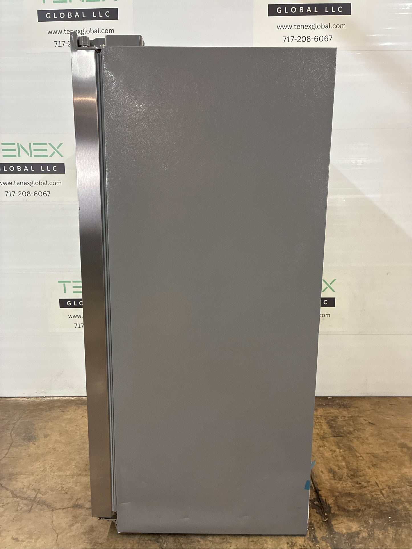 Frigidaire 33in. 22.3 cu.ft. Side by Side Refrigerator