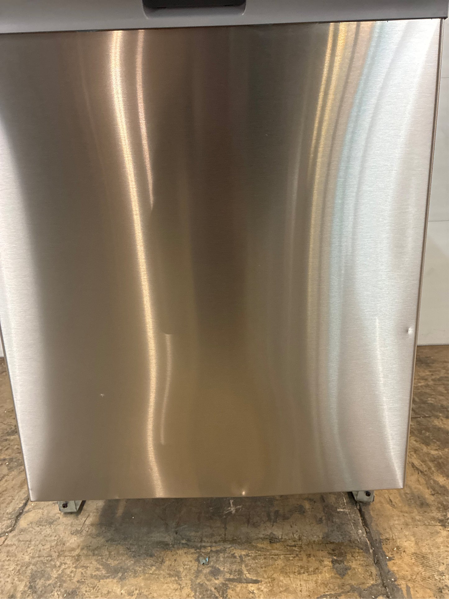 Frigidaire 24 in Front-Control Built-In Dishwasher