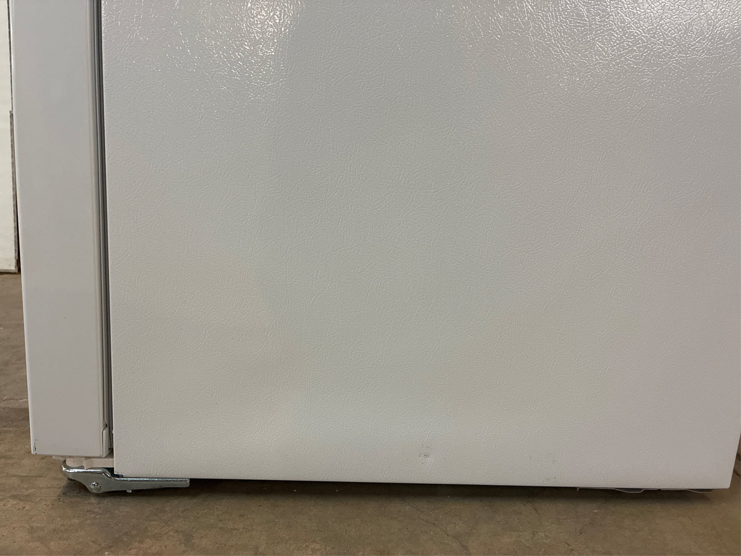 Frigidaire 33 in. Freezerless All-Refrigerator, White, Temp Alarm