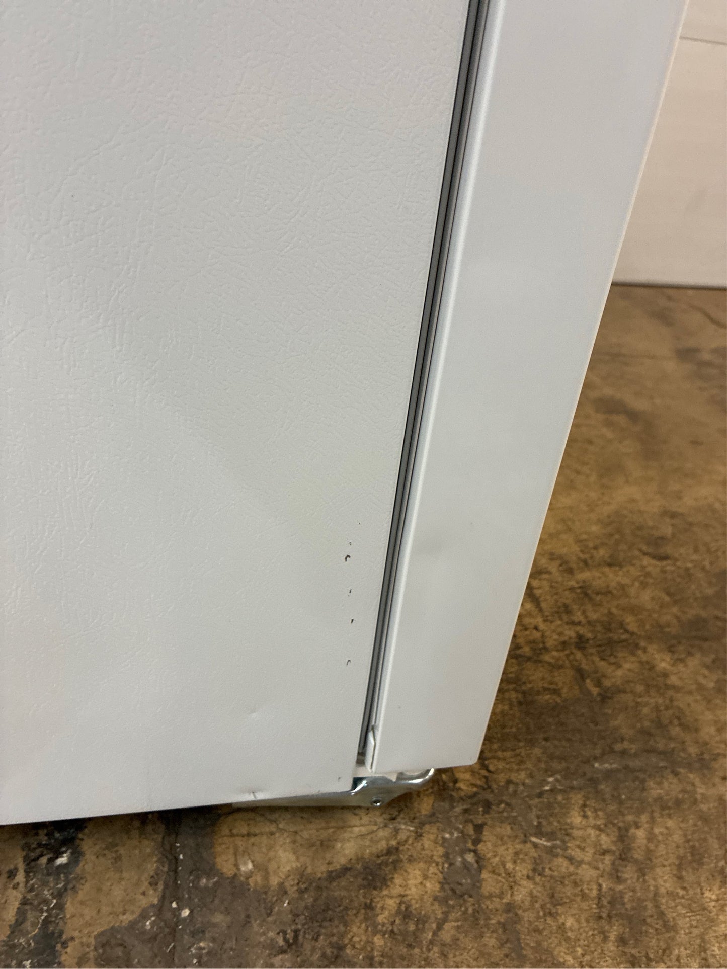 Frigidaire 32.6 in. Upright Freezer, White