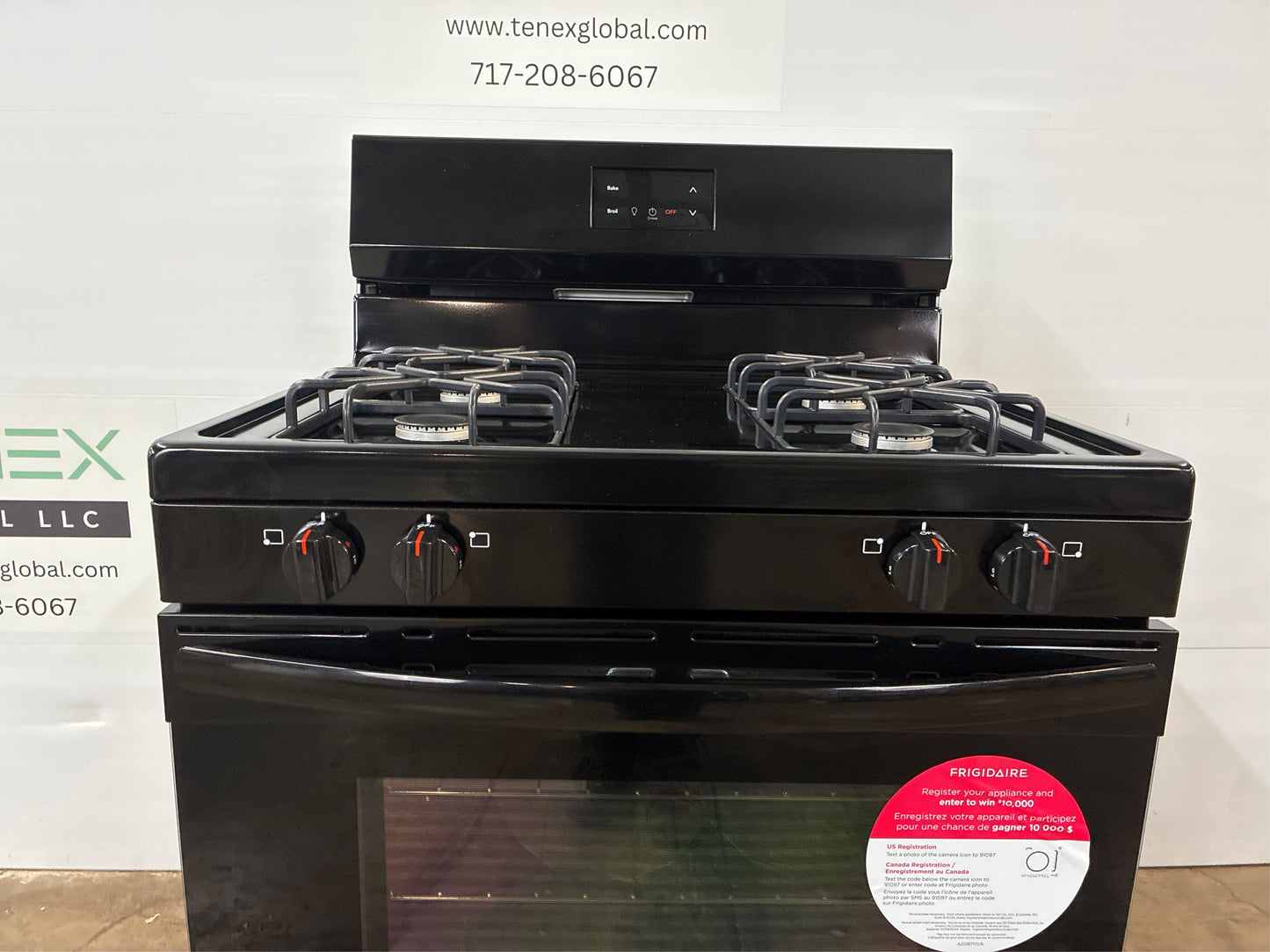 Frigidaire 30" 5.1-cu ft Gas Range (Black)