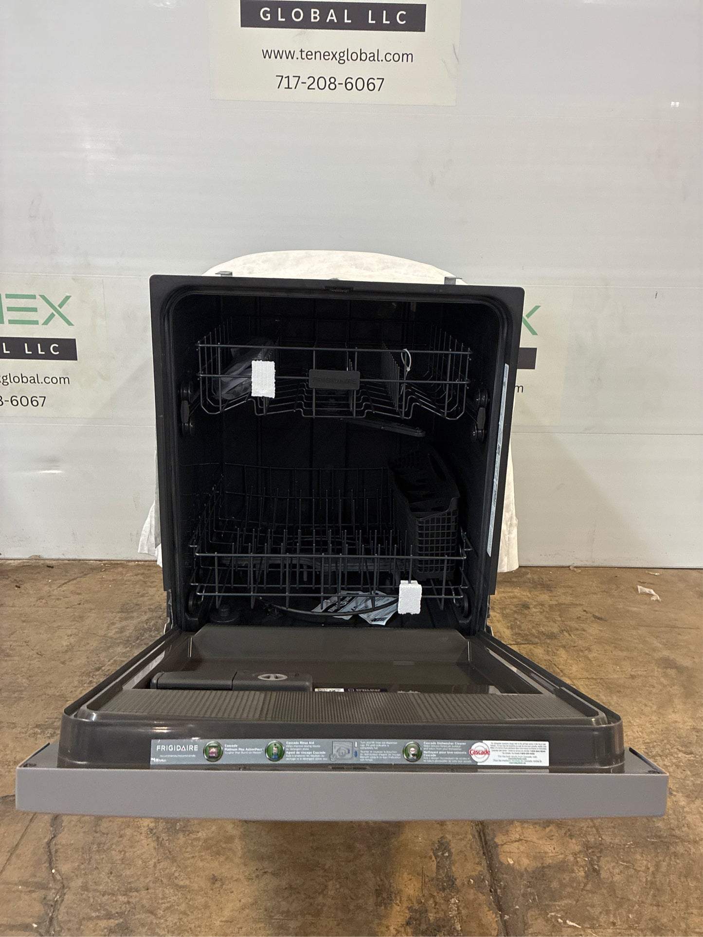 Frigidaire 24 in Front Control Built-In Dishwasher