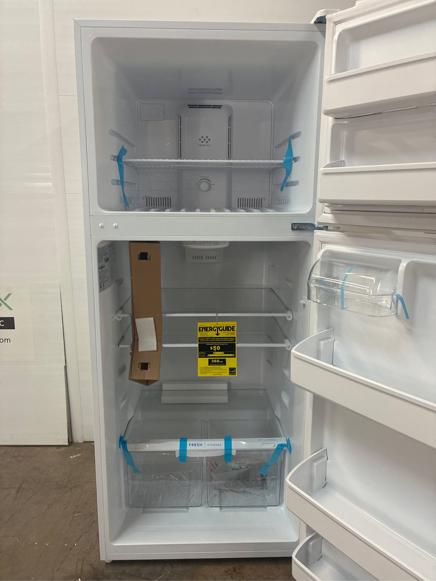 Frigidaire 17.6 cu ft Top Freezer Refrigerator, White