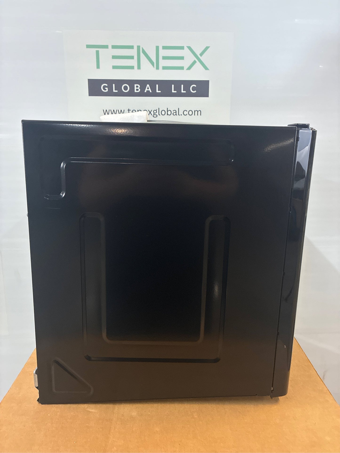 Frigidaire 1.8 Cu. Ft. OTR Microwave Black