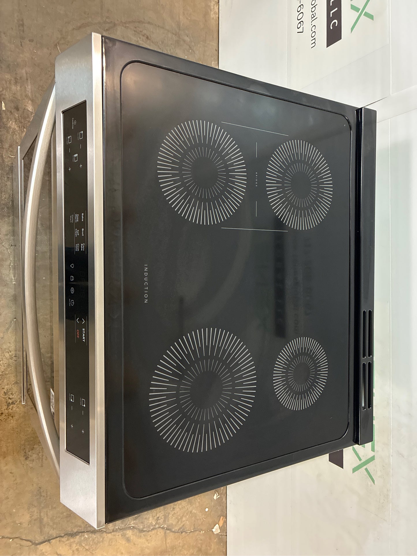 Frigidaire 30" 5.3 cu ft Induction Range, 4-Burner