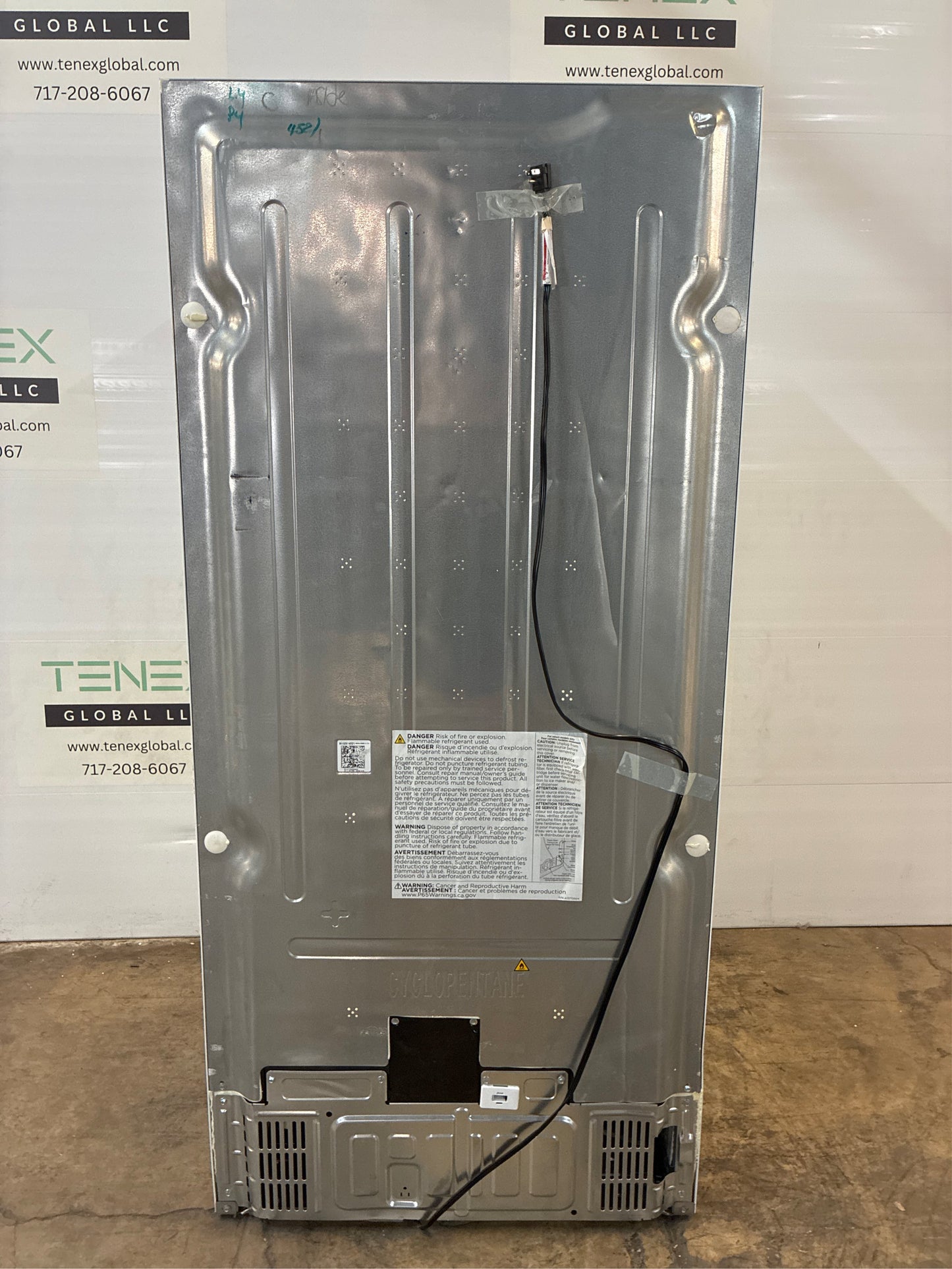 Frigidaire 32.6 in. 20 cu. ft. Upright Freezer, White