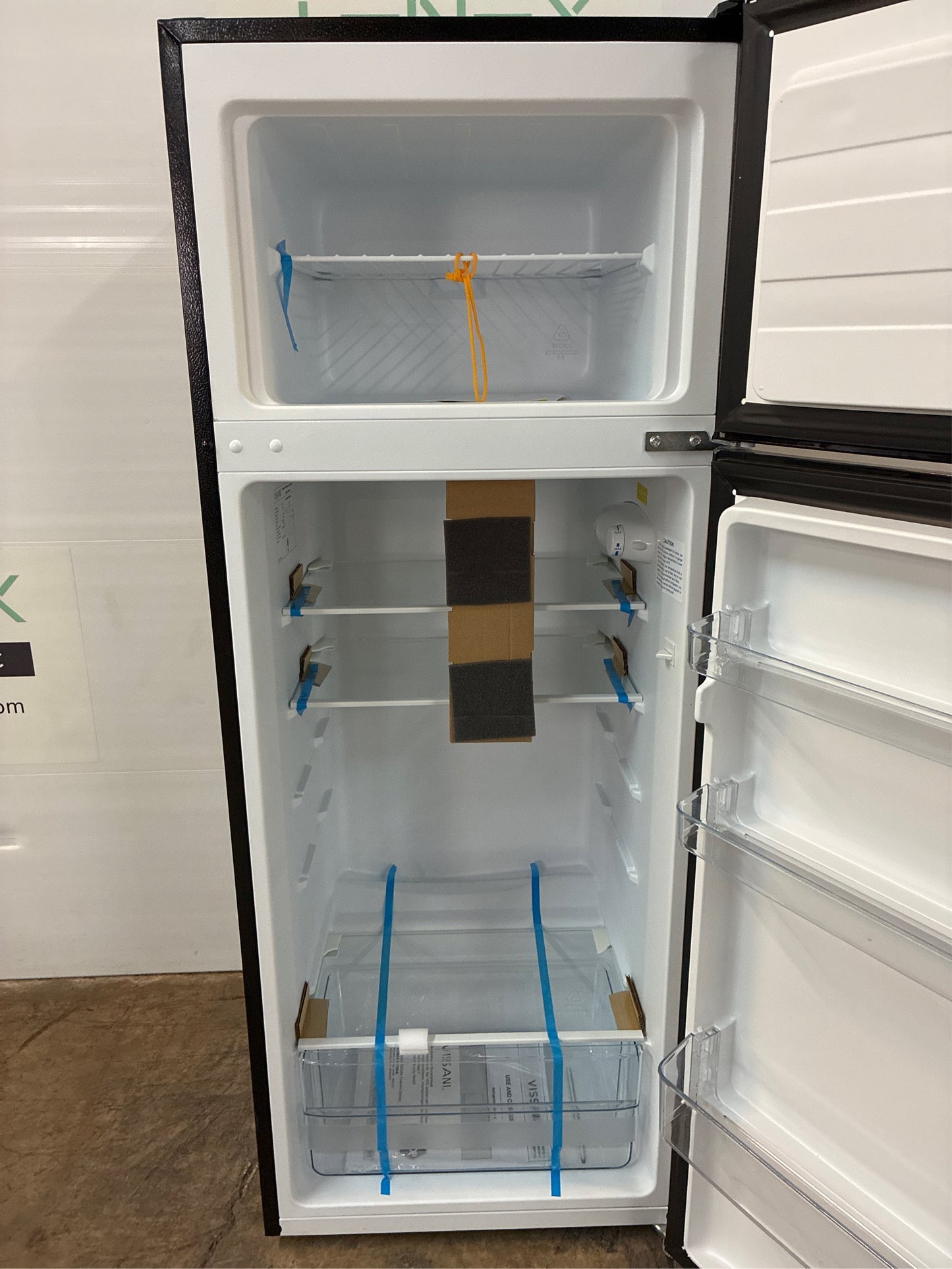 7.1 cu. ft. Top Freezer Refrigerator Stainless