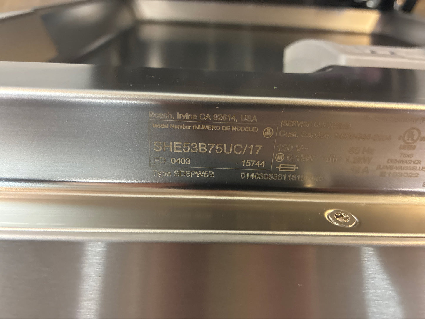 300 Series 24 in. Stainless Steel Dishwasher