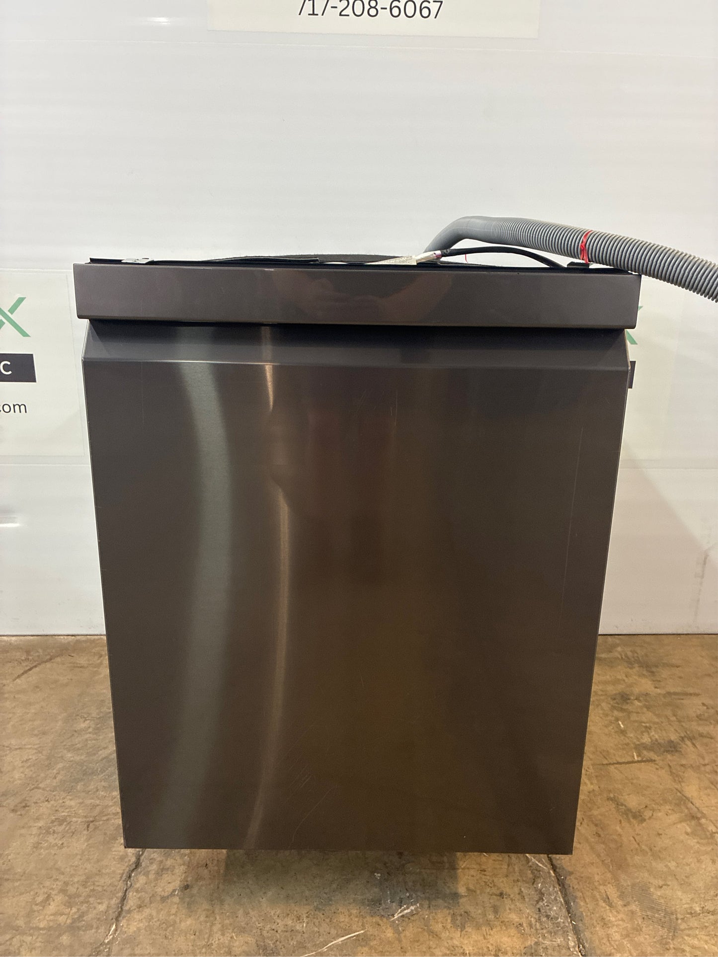 PrintProof Stainless Steel Dishwasher.