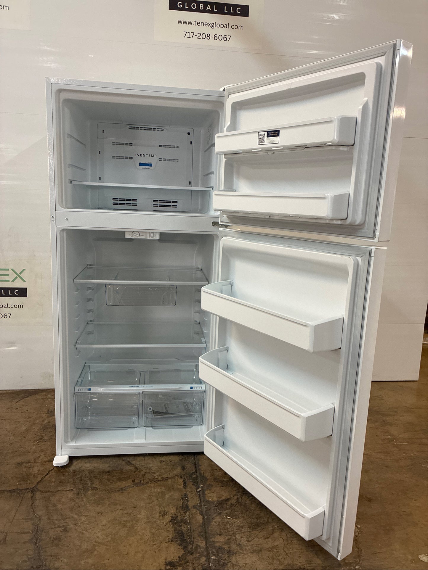 Frigidaire 30" 18.3 cu ft Top Freezer Refrigerator