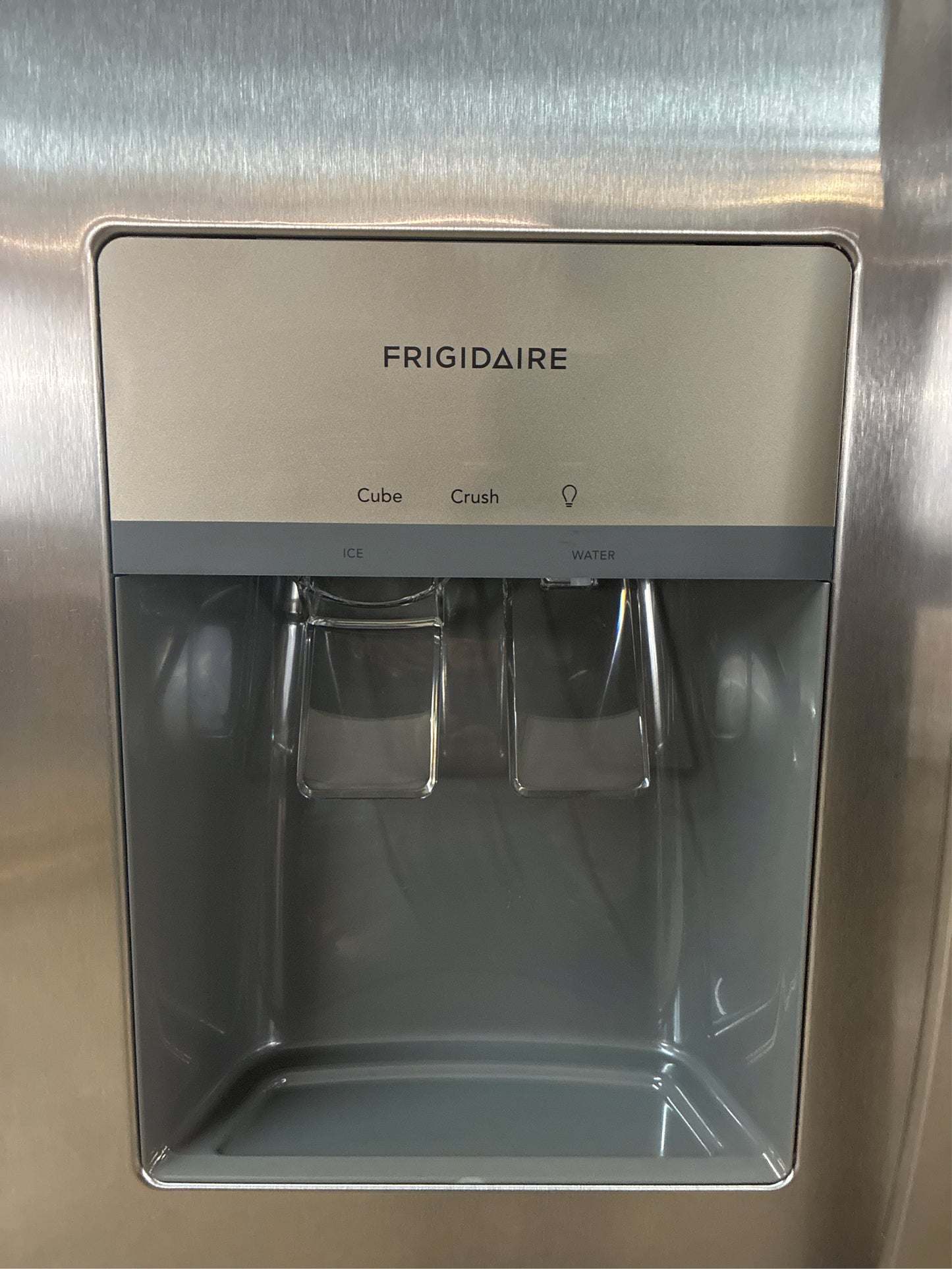 Frigidaire 36 in. Side-by-Side, 25.6 cu ft., - SS Refrigerator