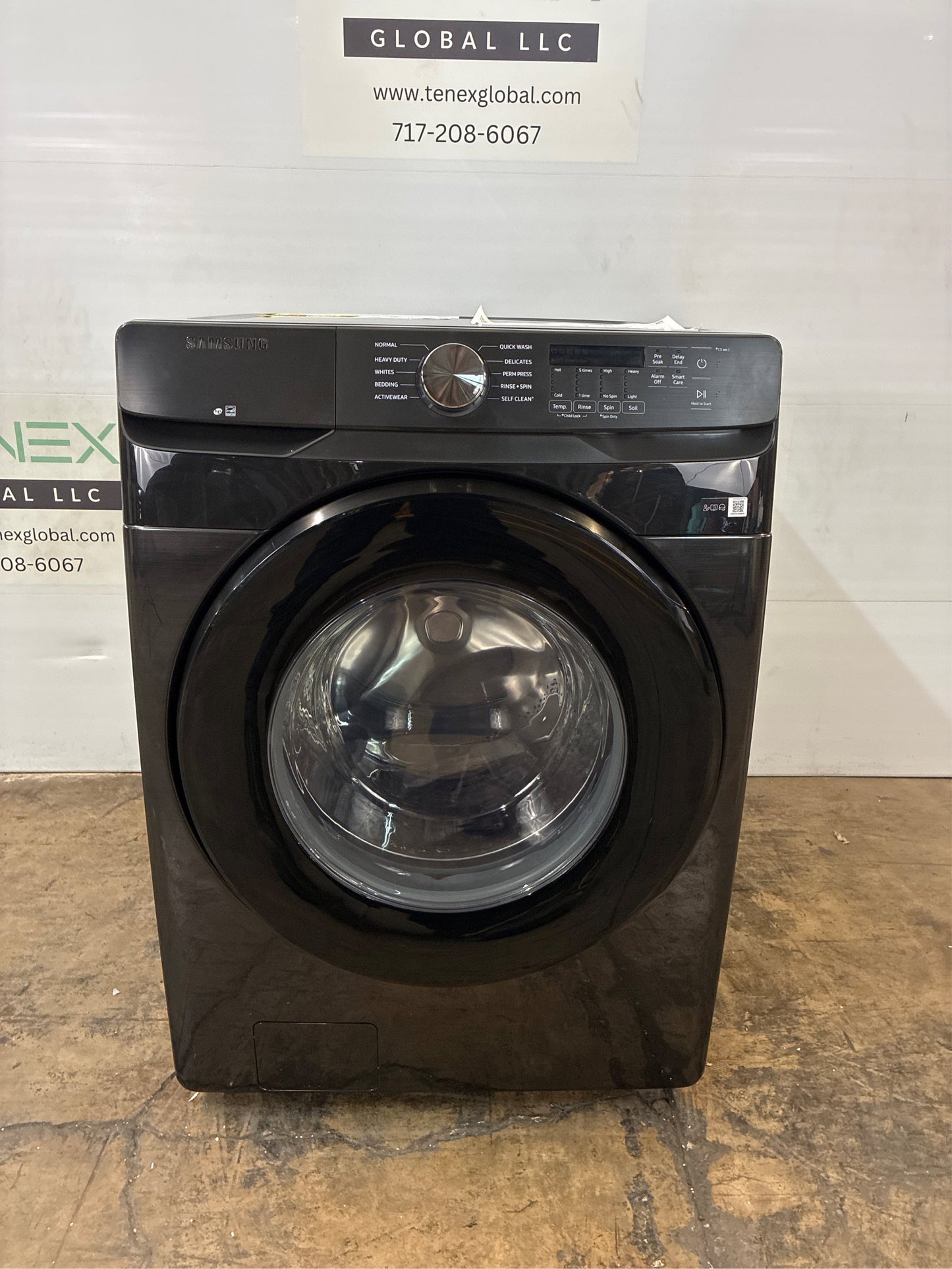 Samsung 4.5 cu. ft. Front-Load Washer, Brushed Black