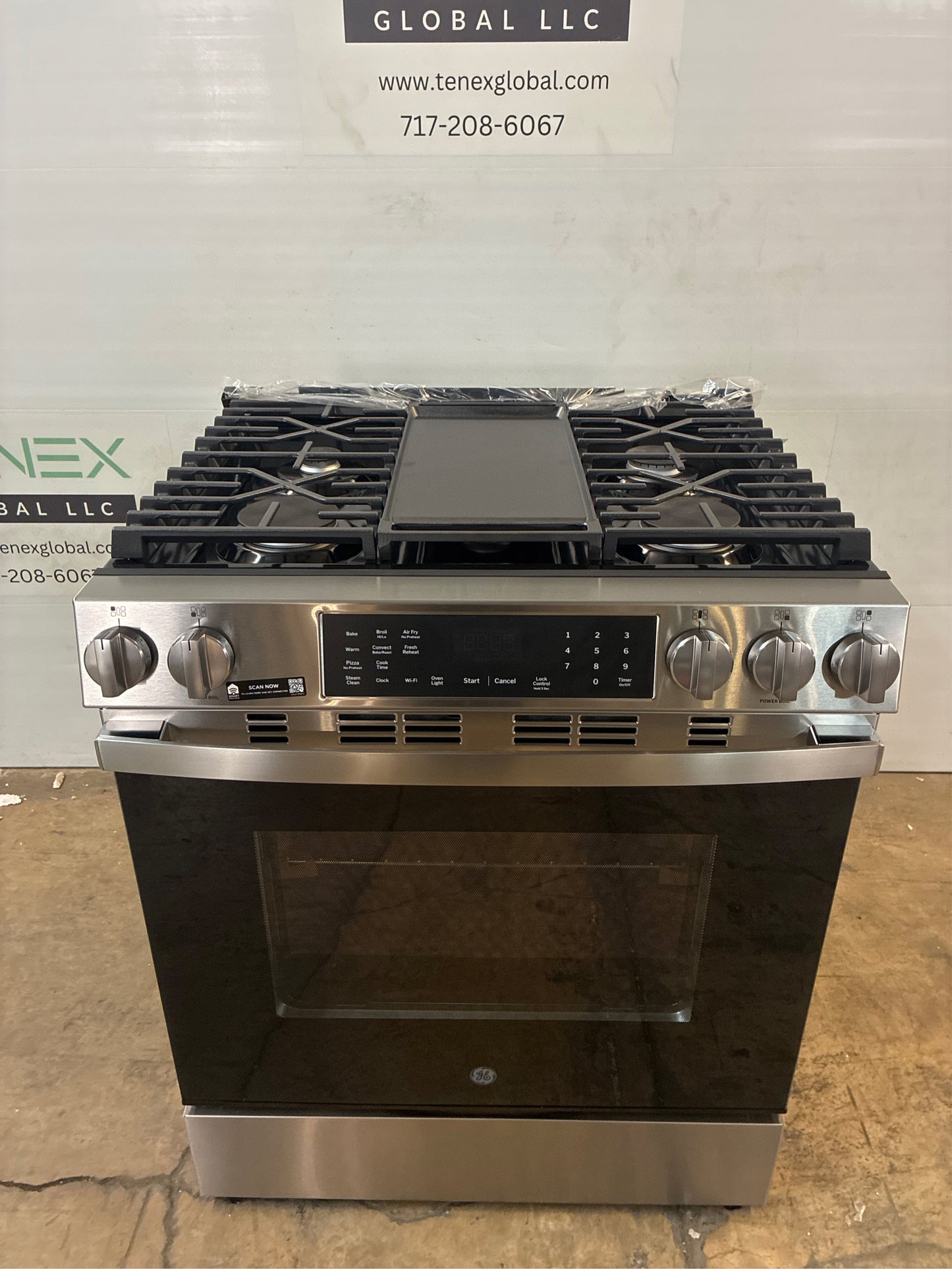 GE 30 in. 5-Burner Gas Convection Range