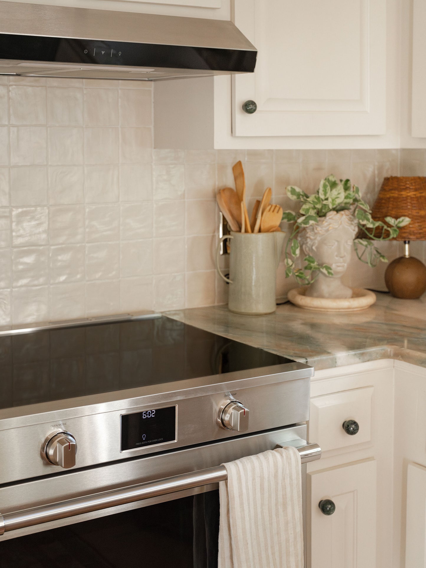 Frigidaire Prof 30-in Induction Range Steel