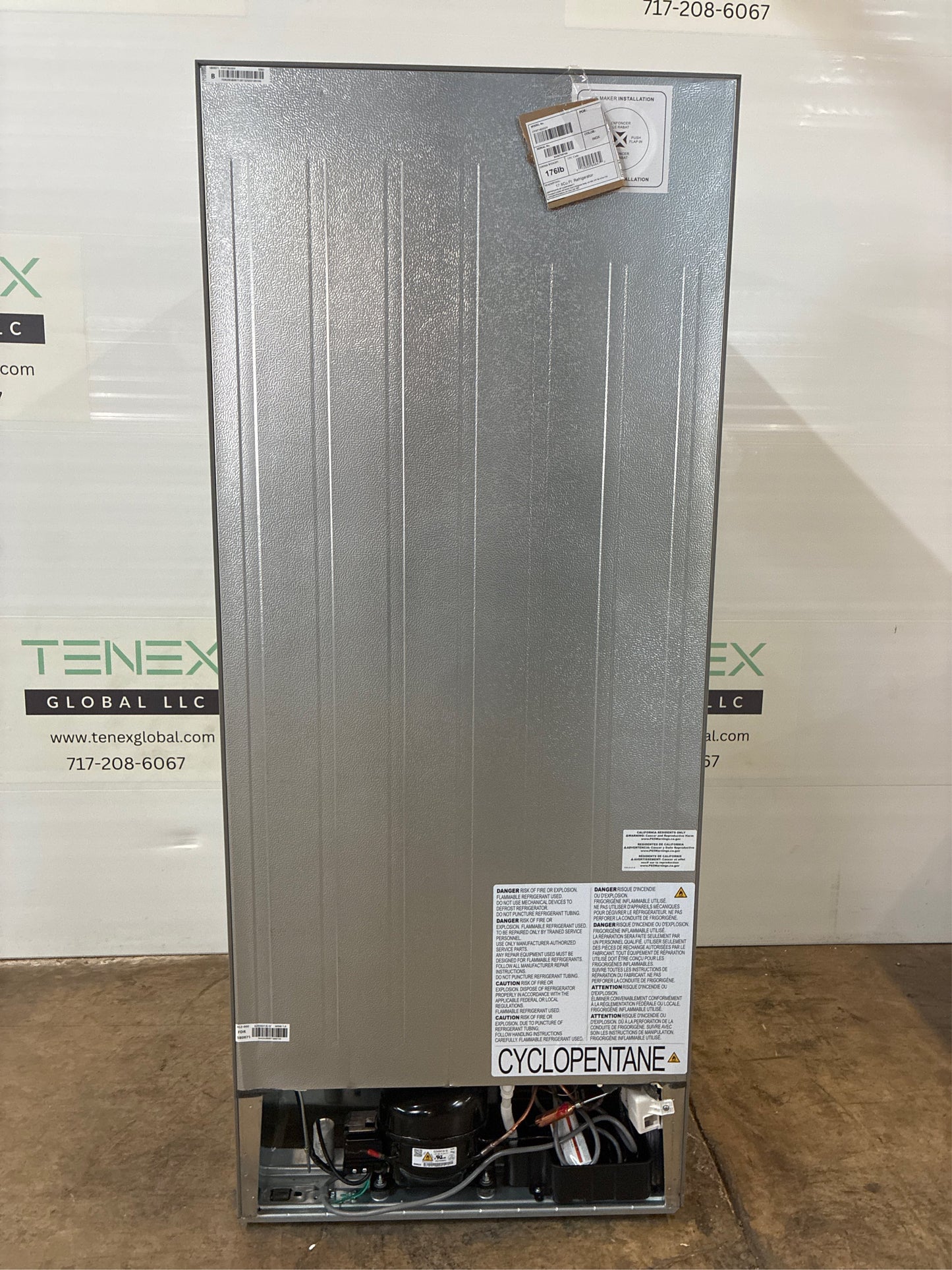 17.6 cu. ft. Top Freezer Refrigerator
