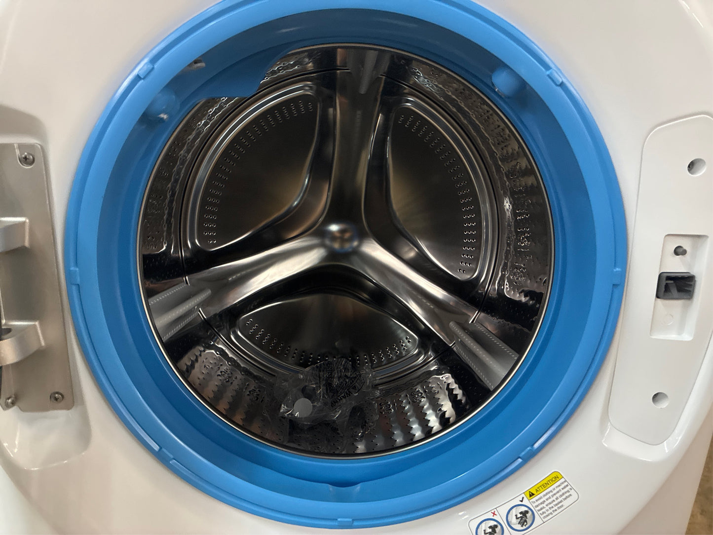 GE 5-cu ft Front-Load Washer (White)