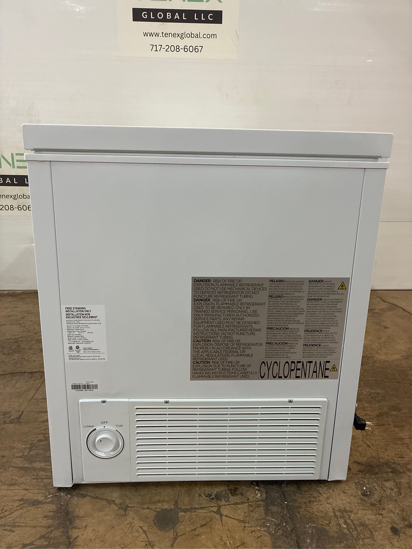 Frigidaire 14.8 cu. ft. Chest Freezer with LED, Garage Ready