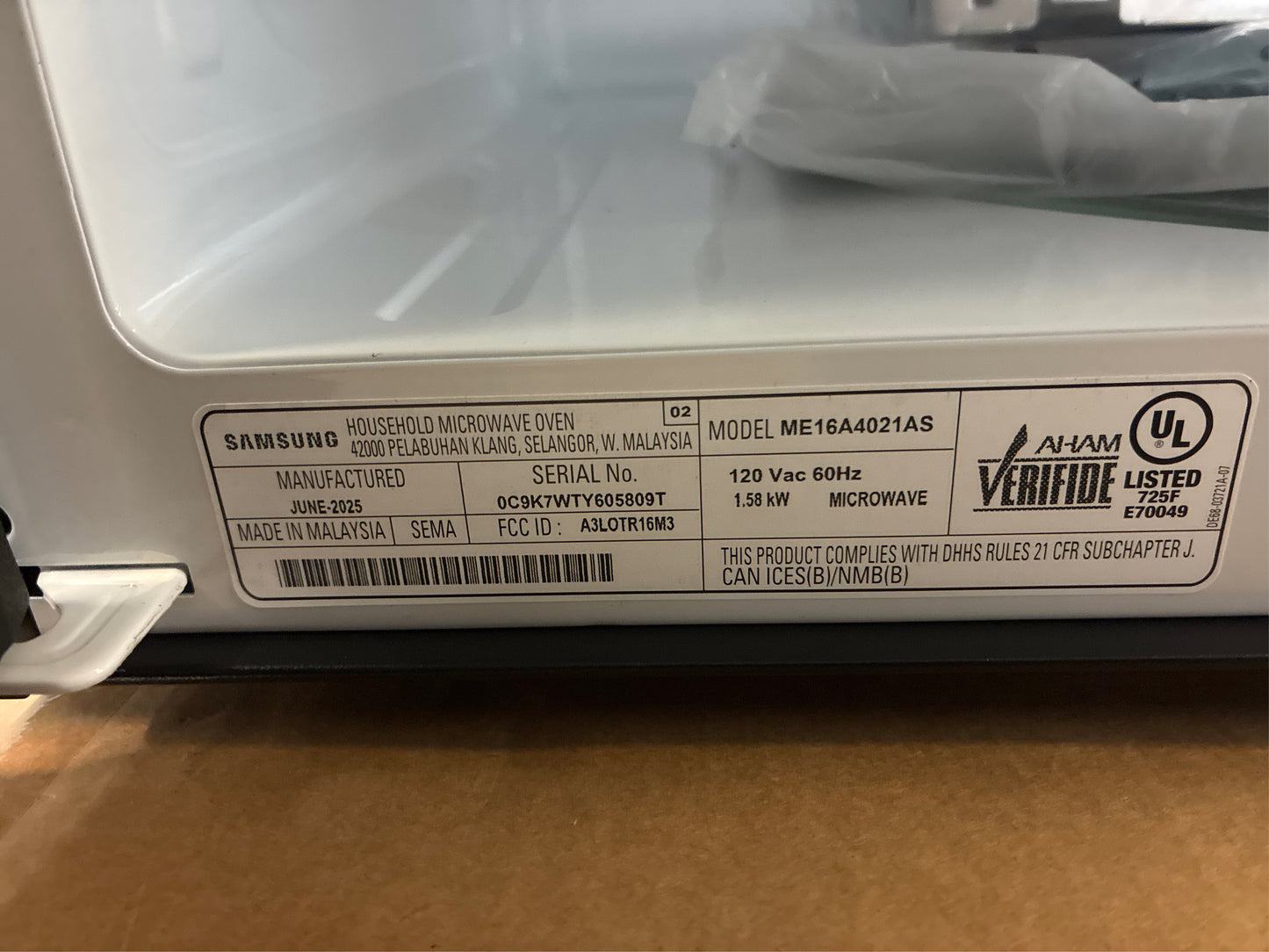 Samsung 1.6-cu ft 1000W OTR Microwave, SS