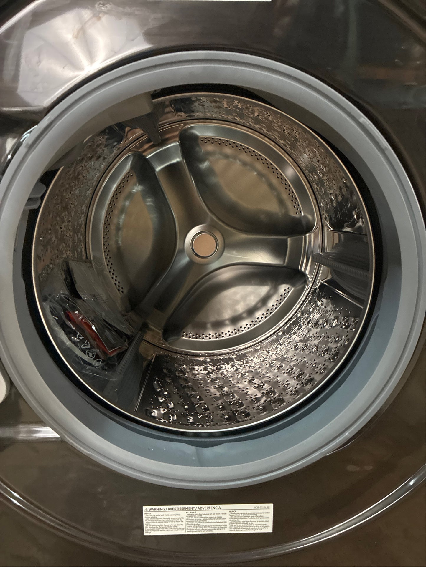 Samsung 5-cu ft Smart Front-Load Washer