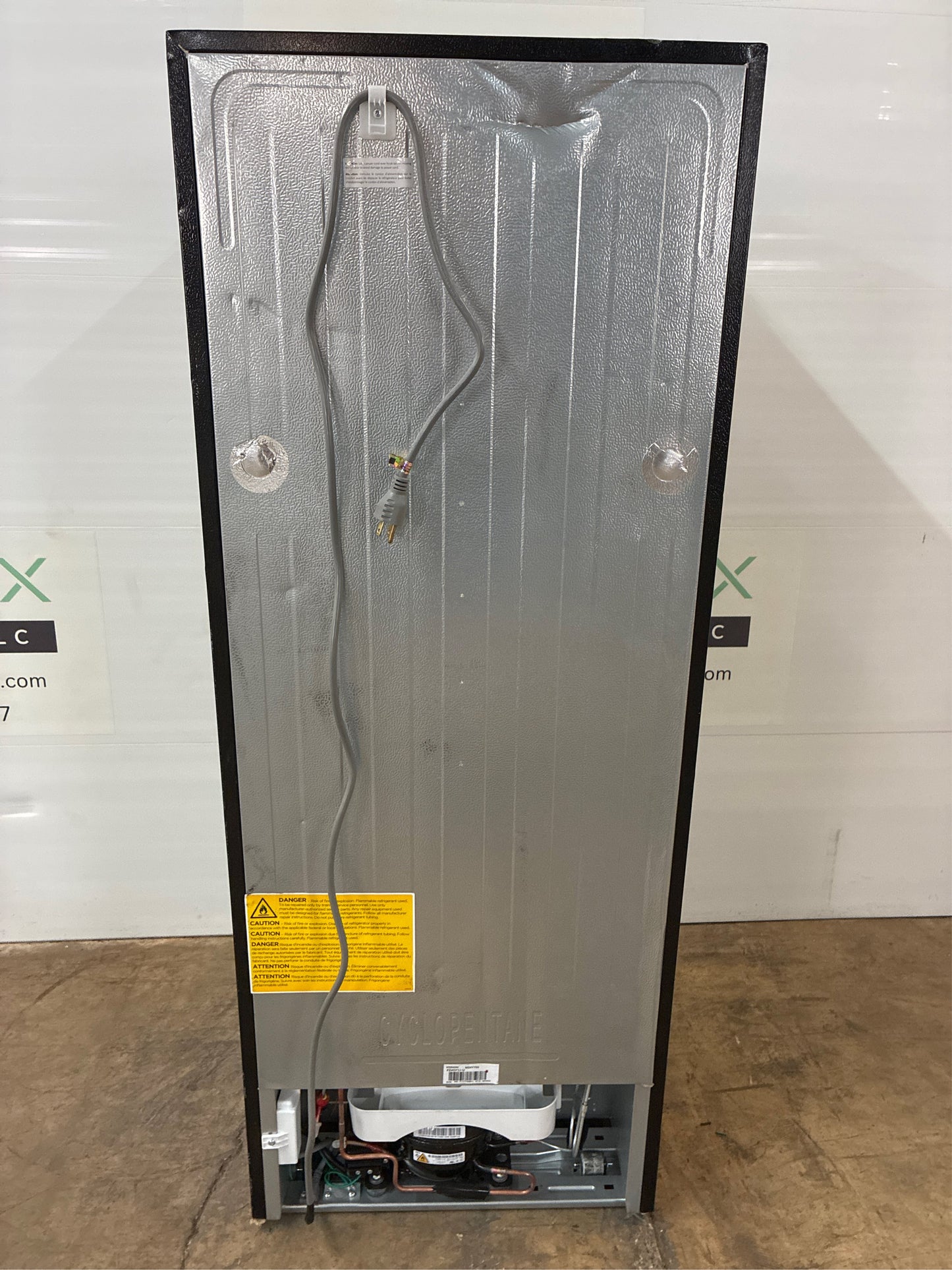 7.1 cu. ft. Top Fridge in Stainless Steel