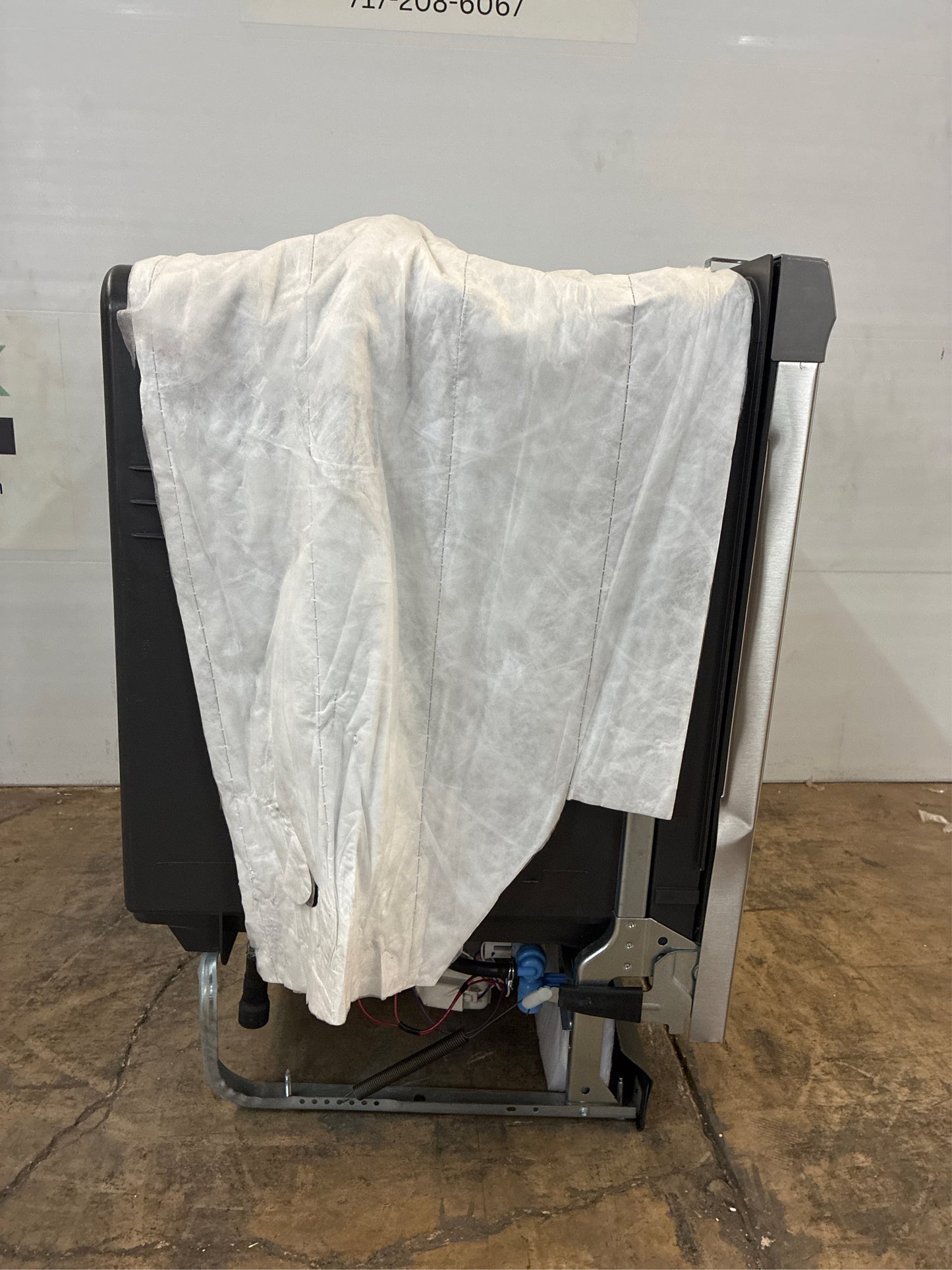 Frigidaire 24 in Front Control Built-In Dishwasher