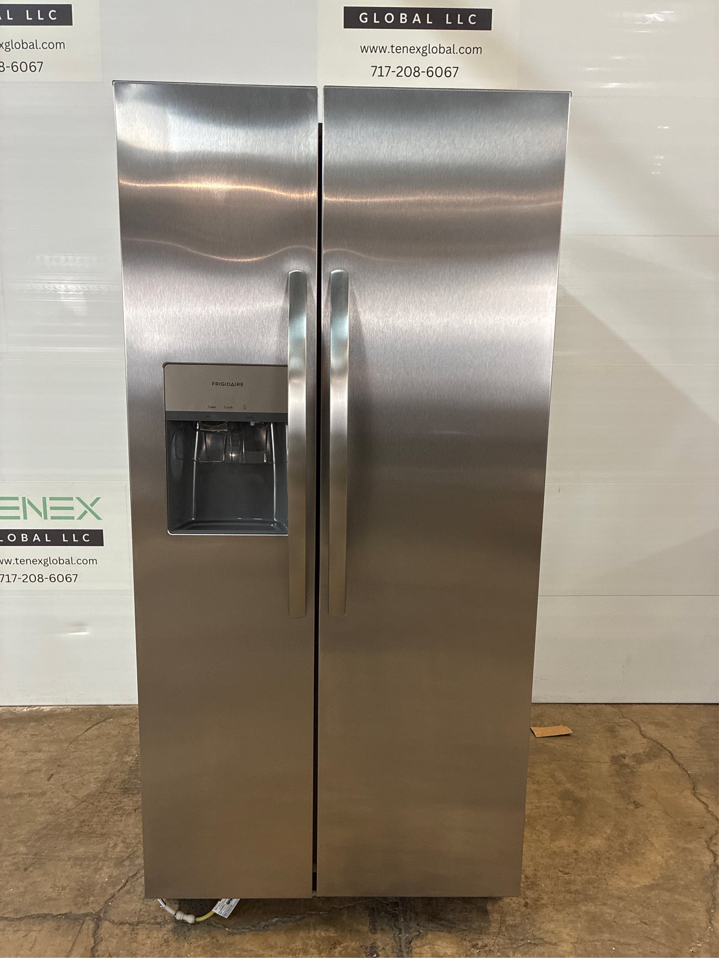 Frigidaire 22.3-cu ft Side-by-Side Fridge