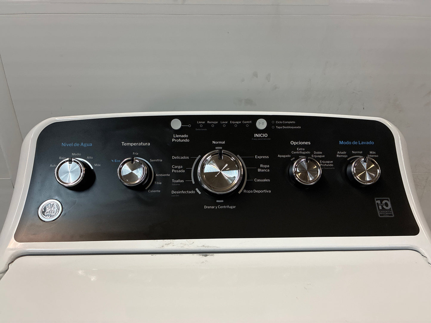 GE 4.5 cu.ft. Washer with Spanish Control