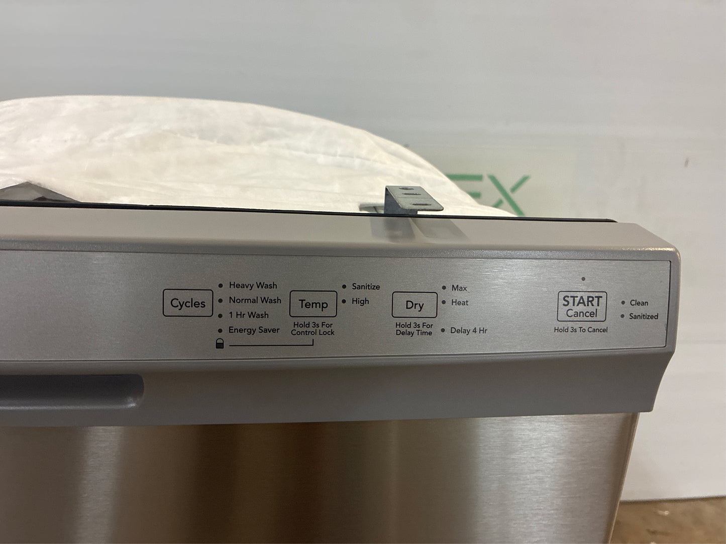 Frigidaire 24 in Front Control Built-In Dishwasher