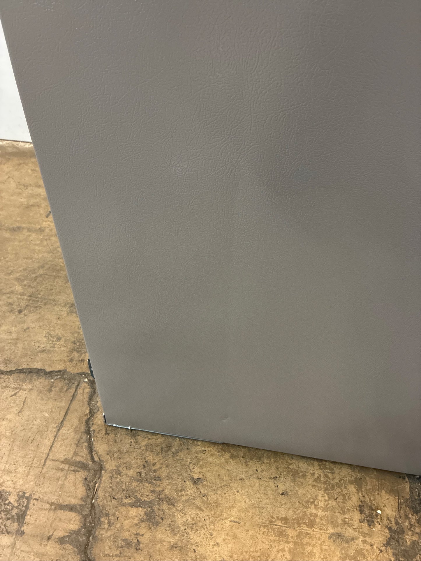 Frigidaire 22.3-cu ft Side-by-Side Fridge