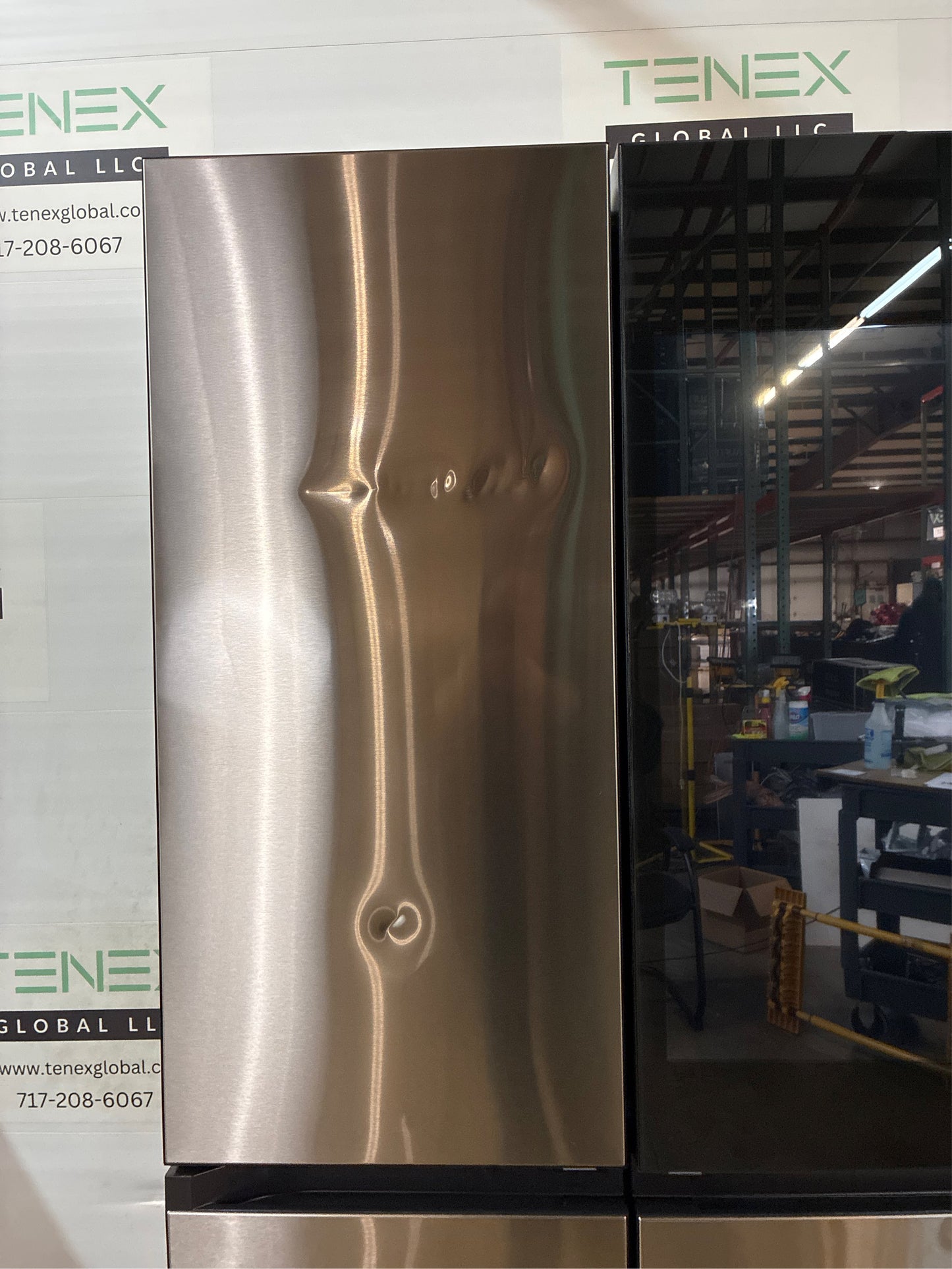 Samsung Bespoke 4-Door Flex Refrigerator with Hub+ Charcoal