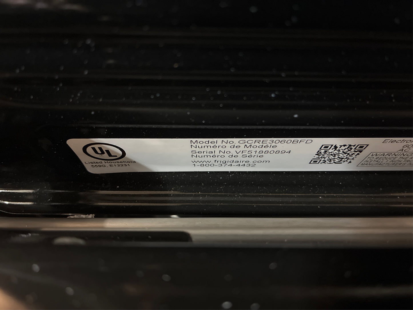 Frigidaire 30in 5 Burner Electric Range, Black SS, Convection